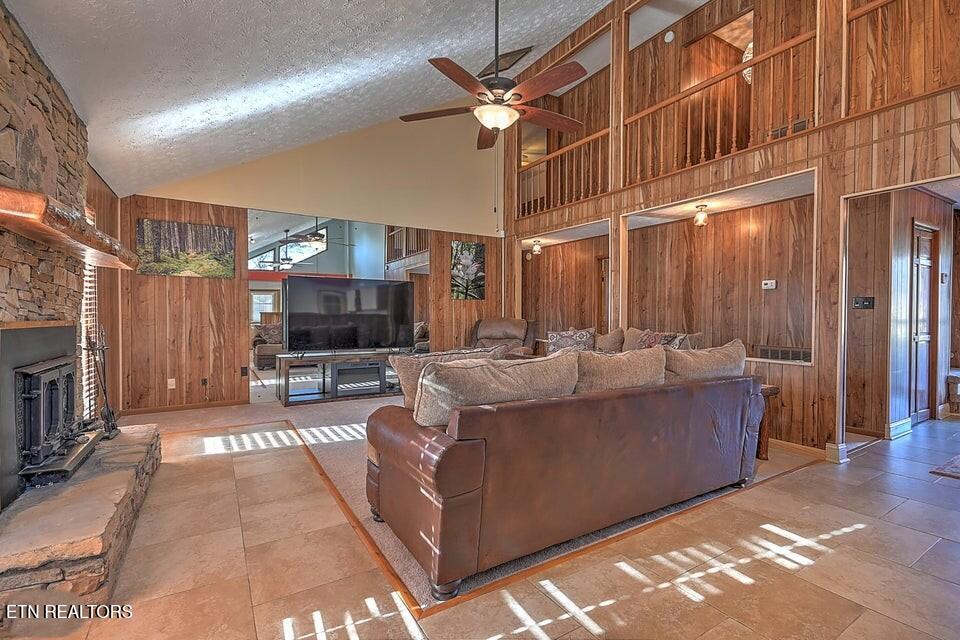 2482 Elk Way Newport TN 37821
