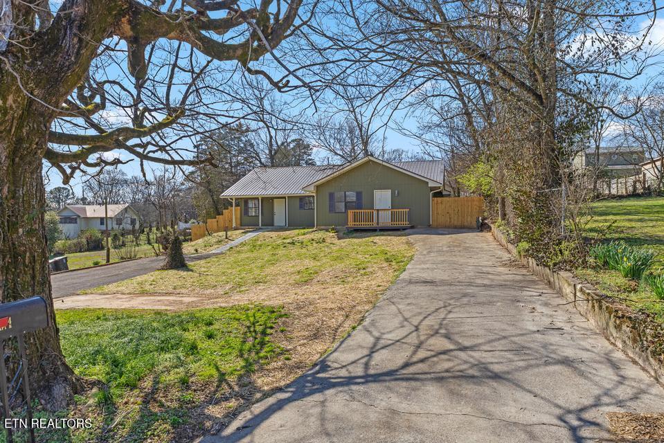 104 Pine Street Athens TN 37303