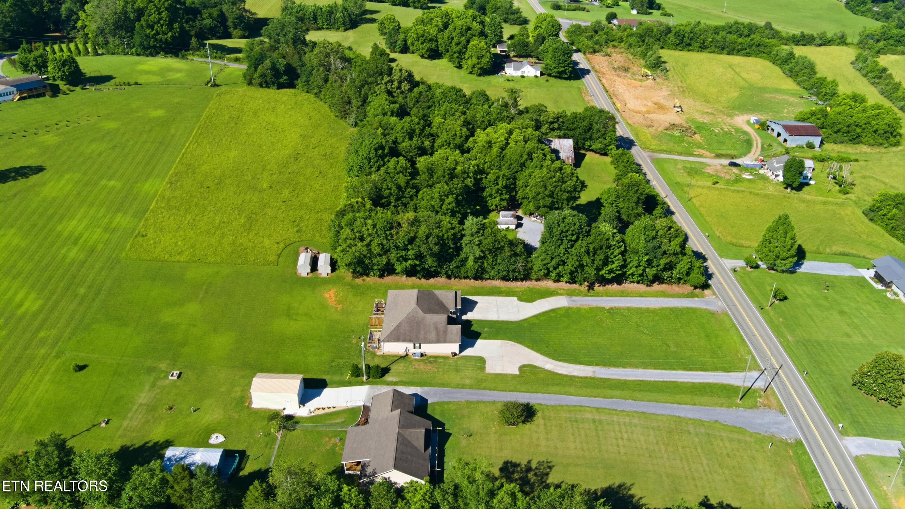 2753/2755 Highway 39w Athens TN 37303
