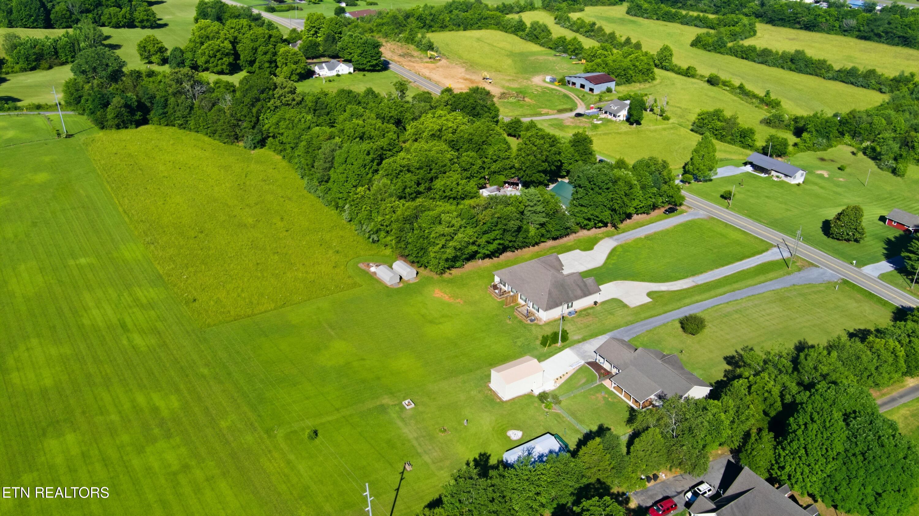 2753/2755 Highway 39w Athens TN 37303