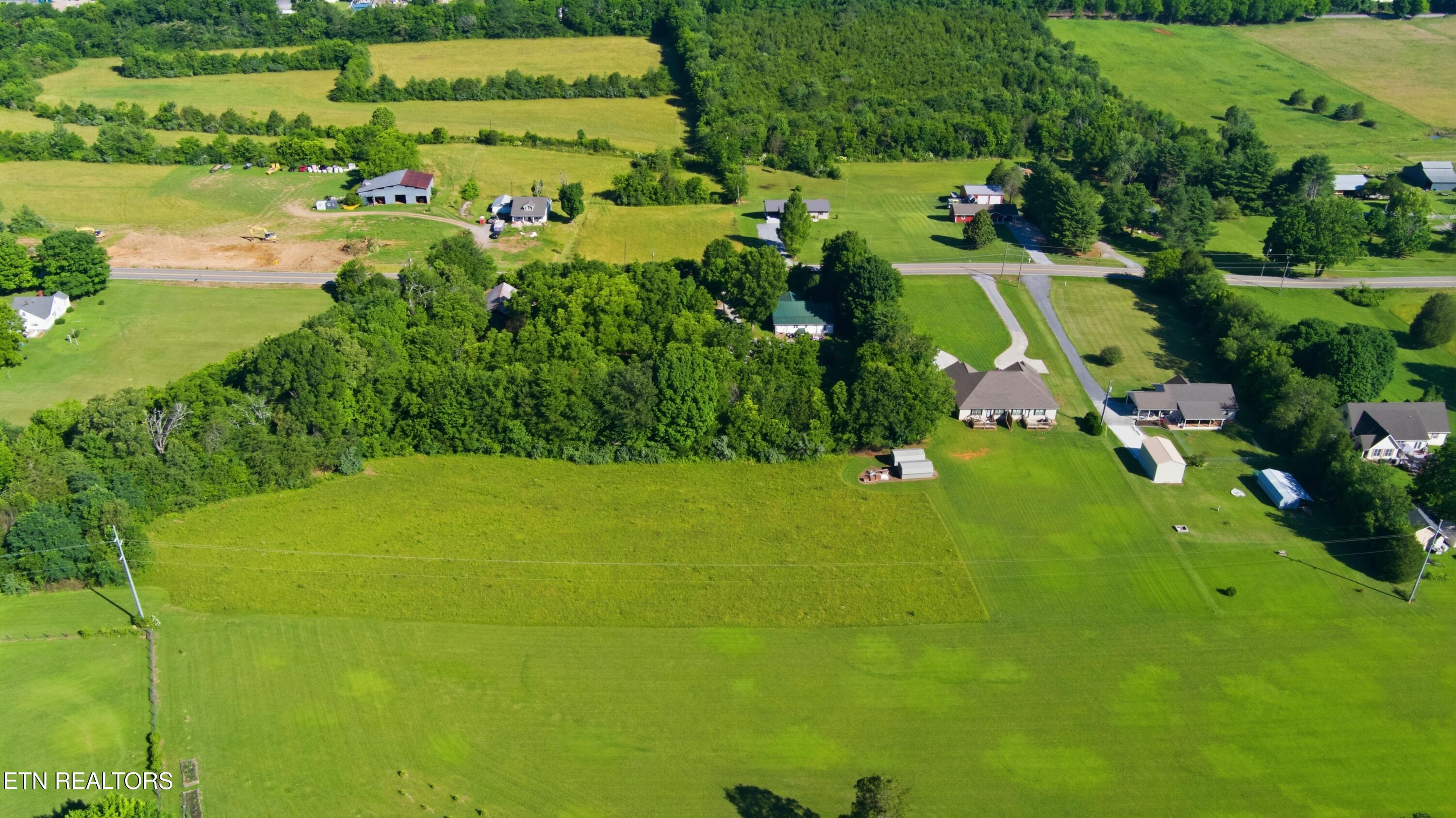 2753/2755 Highway 39w Athens TN 37303