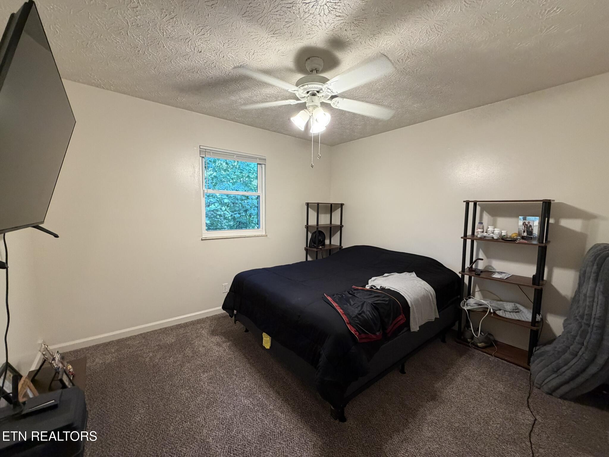 5525 Jacksboro Pike Knoxville TN 37918