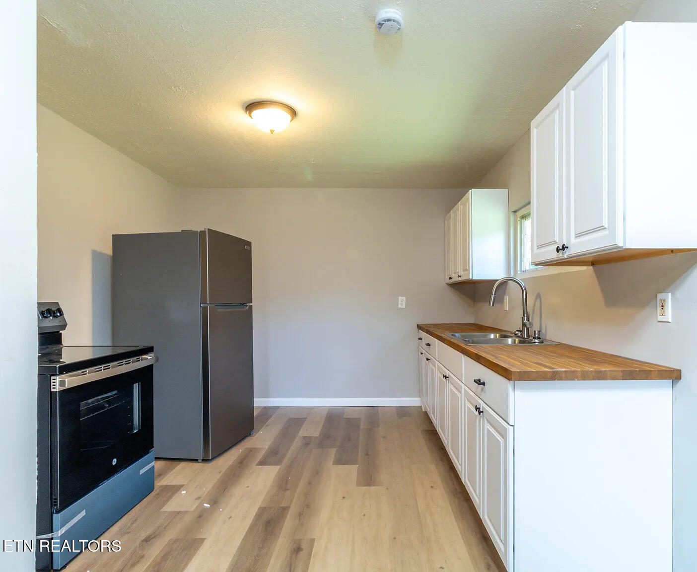 221 Pattie Gap Road Philadelphia TN 37846