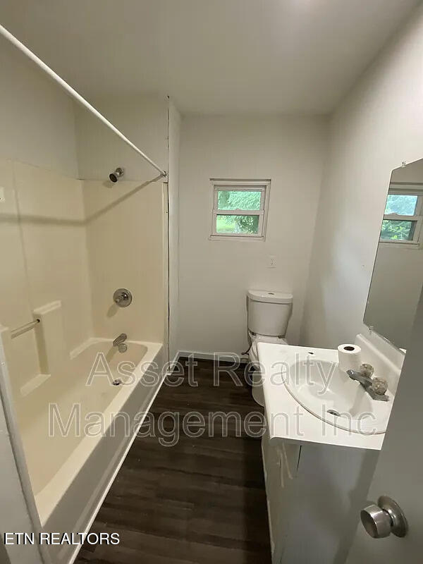 221 Pattie Gap Road Philadelphia TN 37846
