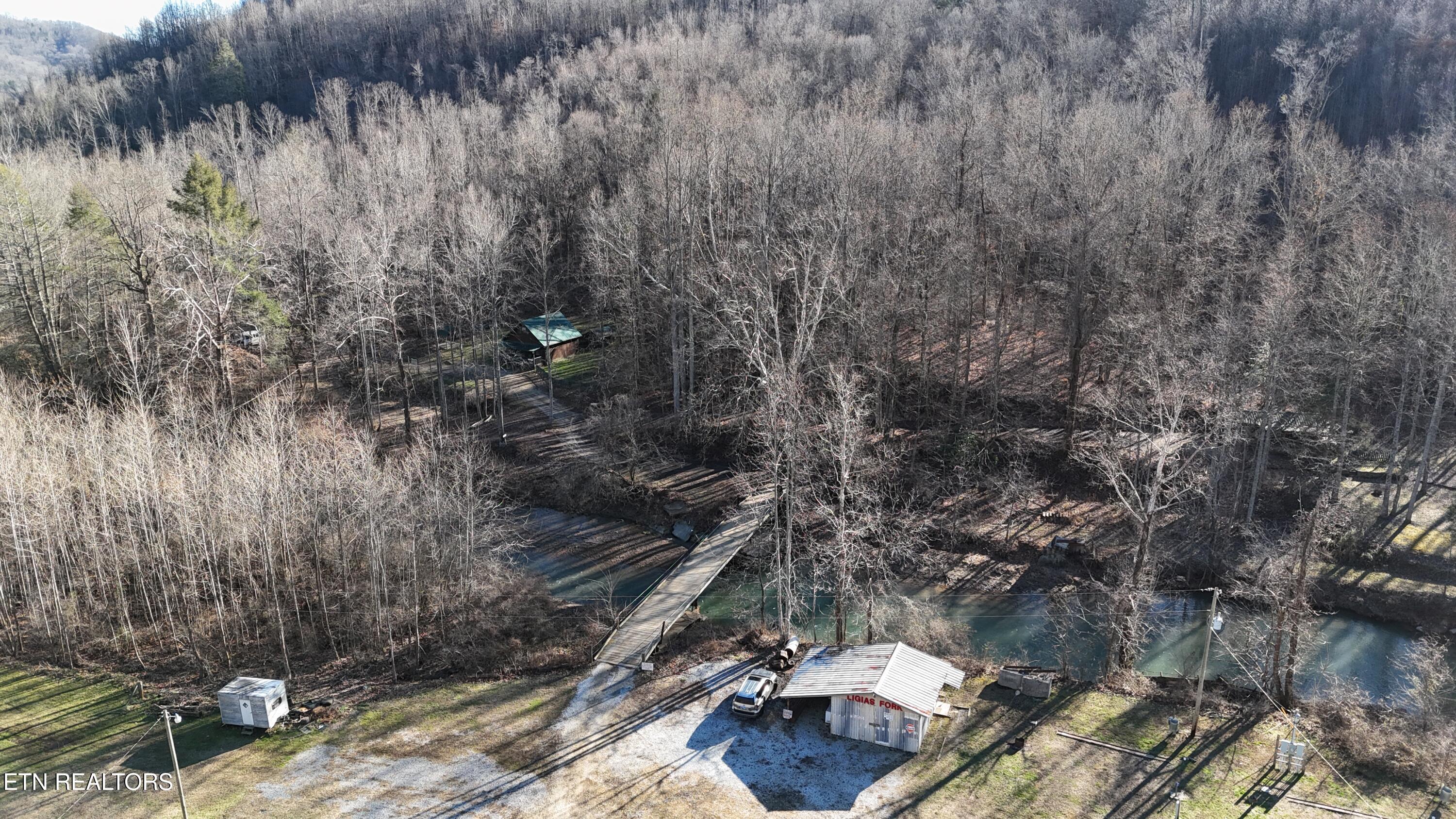 5901 New River Highway Briceville TN 37710