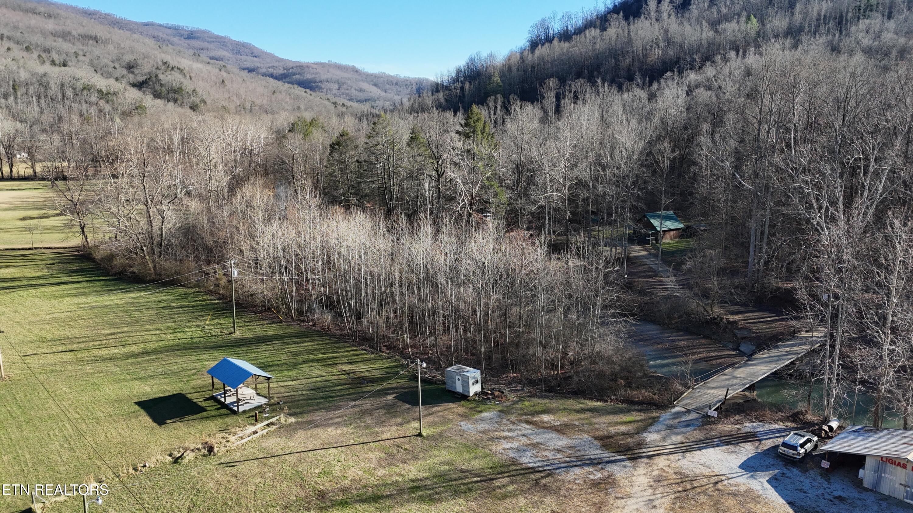5901 New River Highway Briceville TN 37710