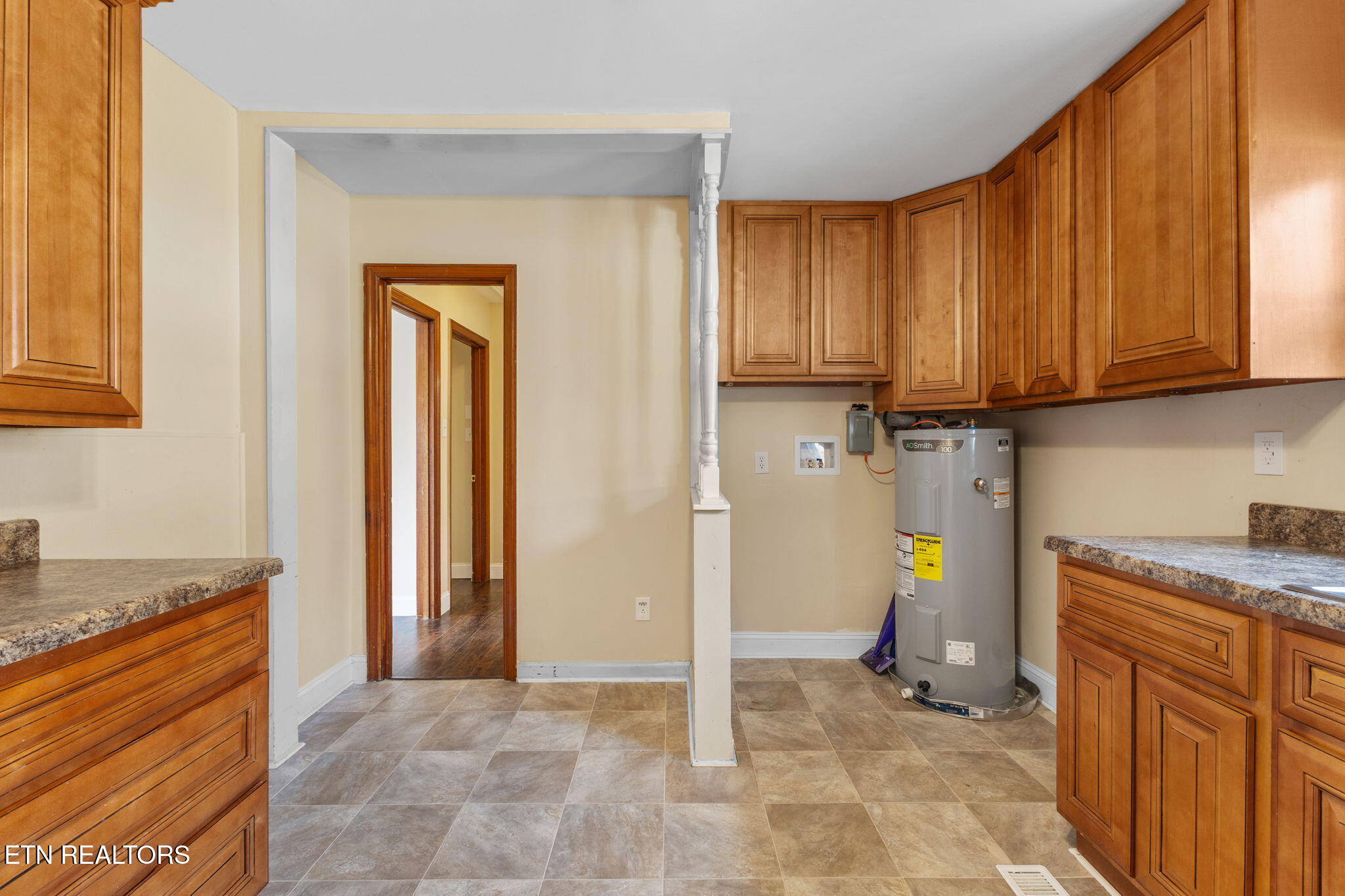 407 Sharp Lane Knoxville TN 37912