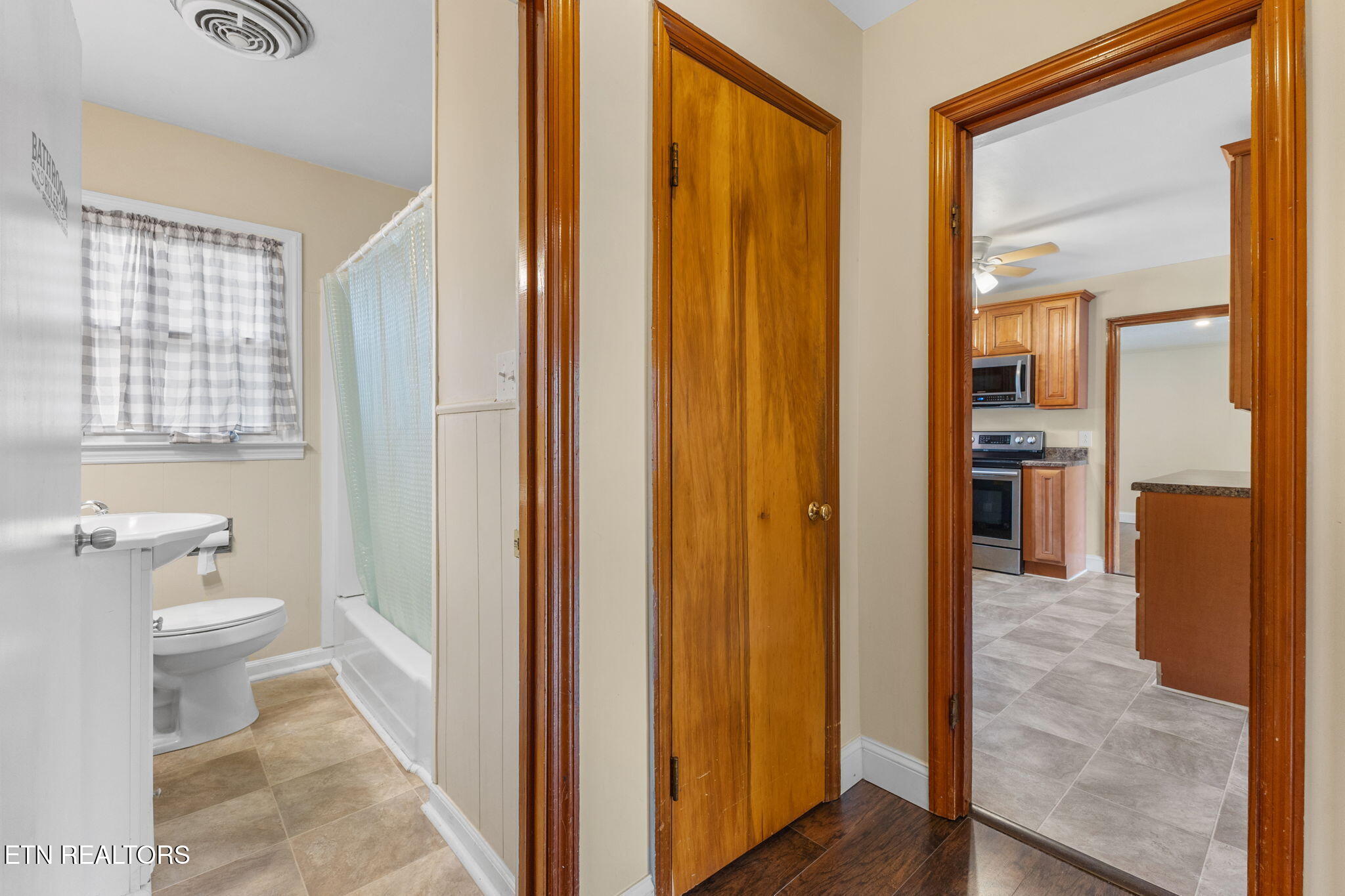 407 Sharp Lane Knoxville TN 37912
