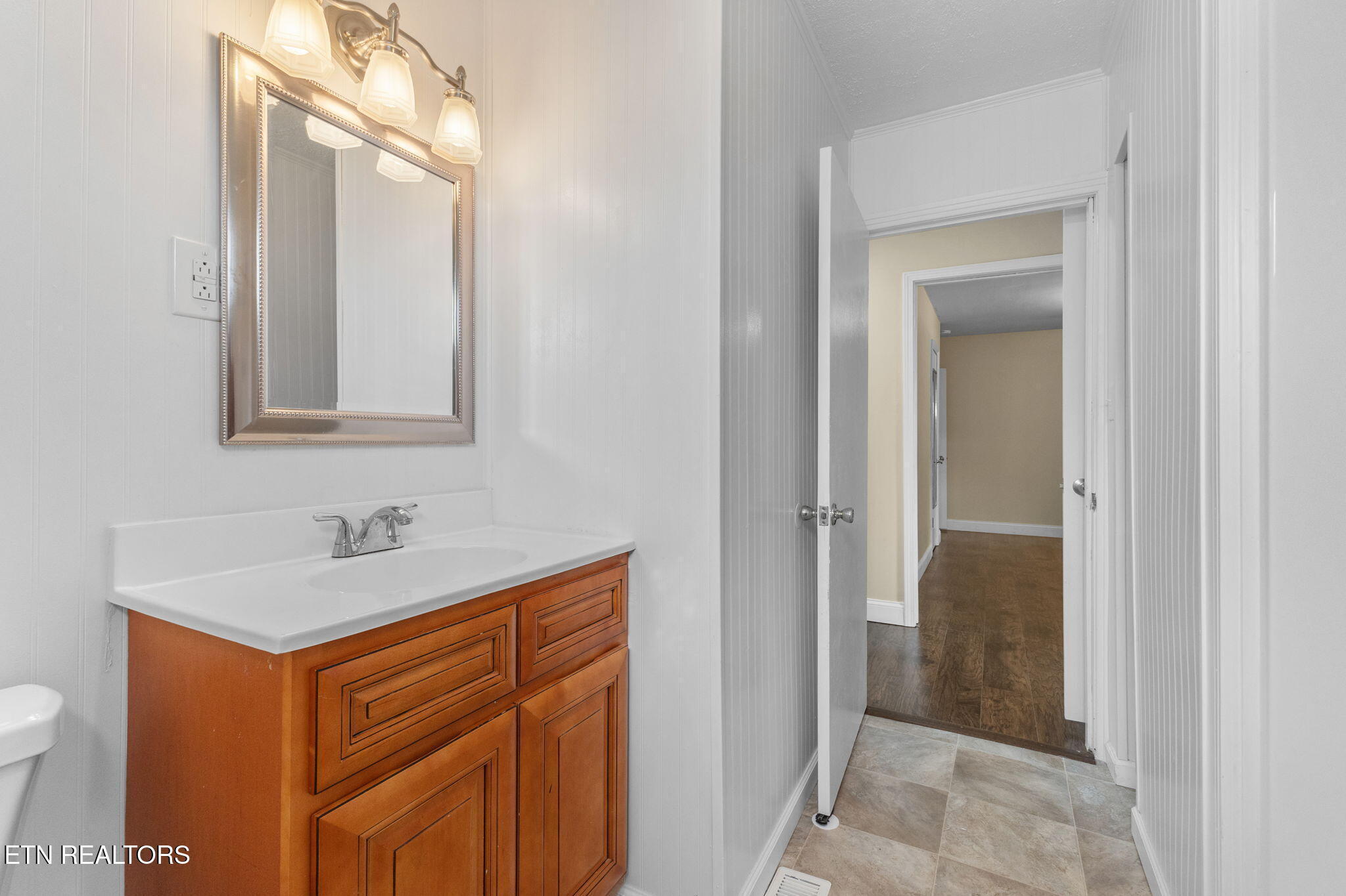 407 Sharp Lane Knoxville TN 37912