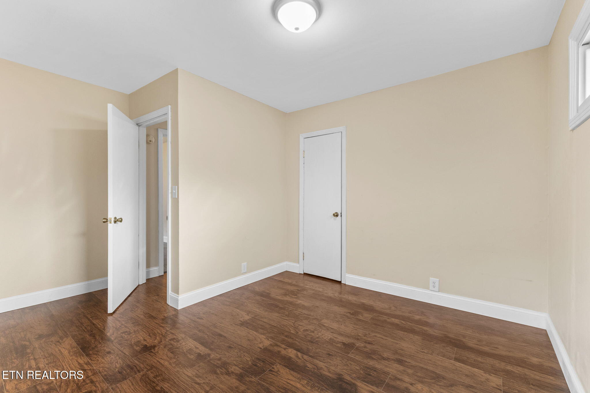407 Sharp Lane Knoxville TN 37912