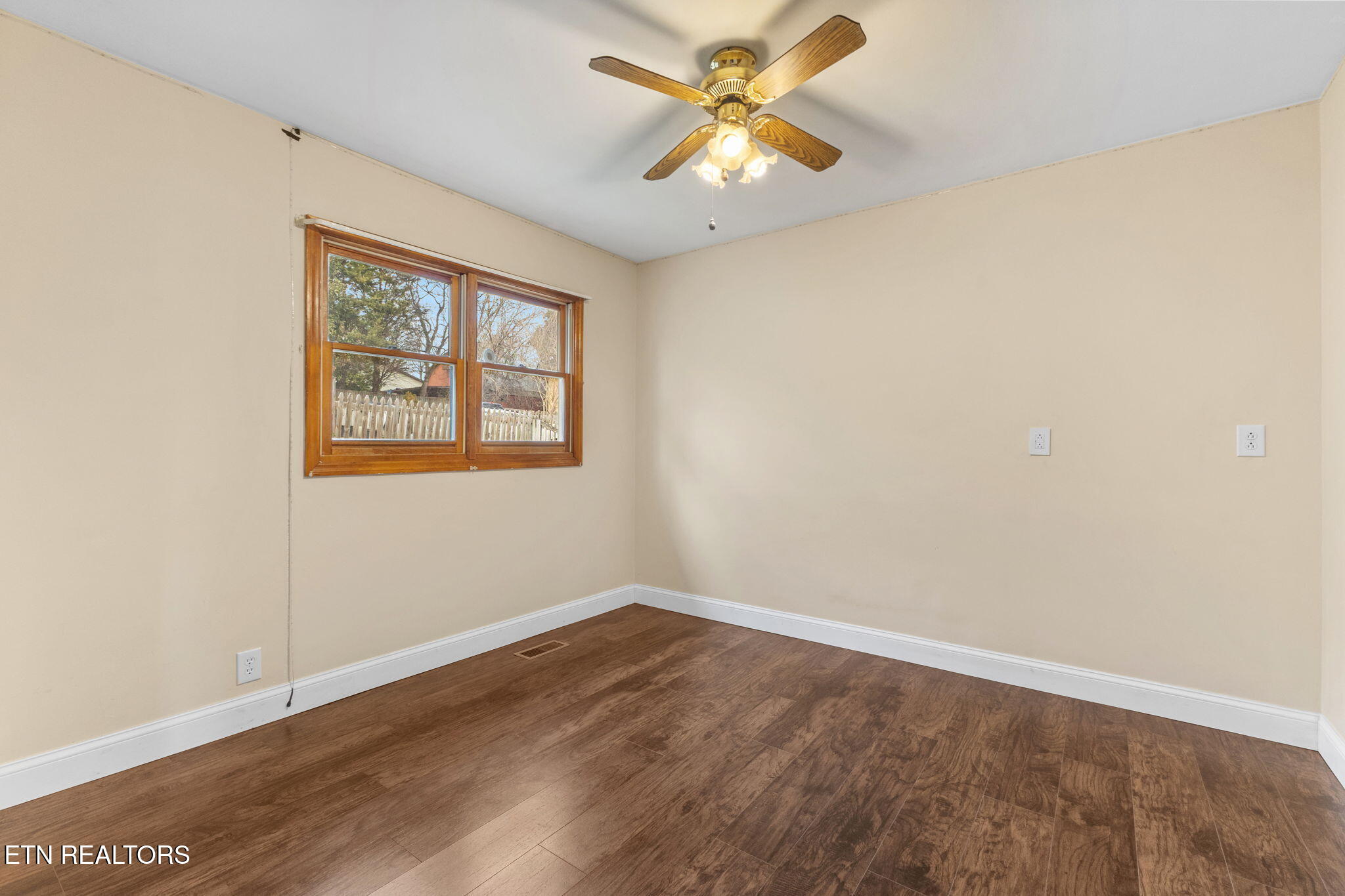 407 Sharp Lane Knoxville TN 37912