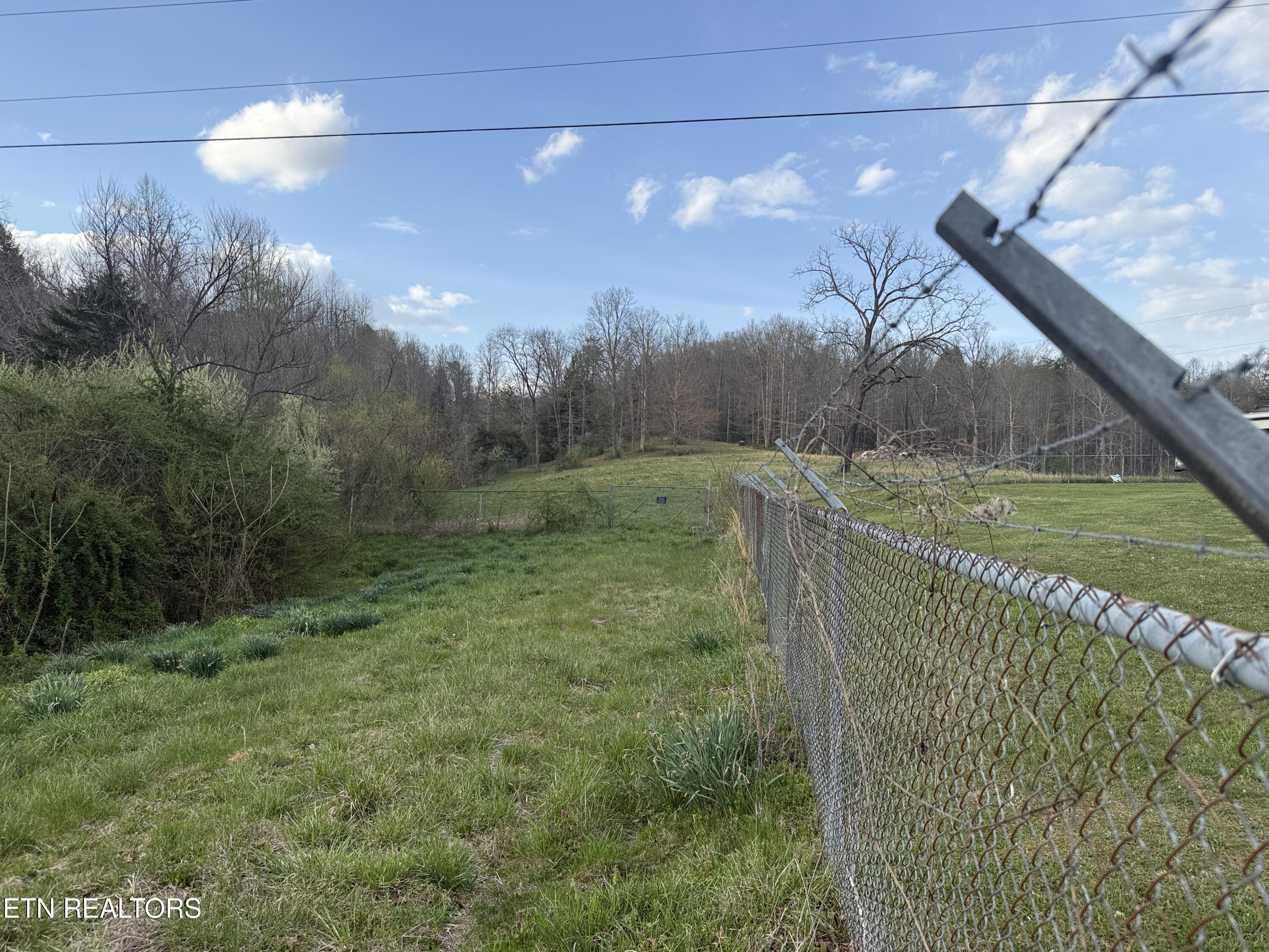 128 Old Stinking Creek Road Lafollette TN 37766