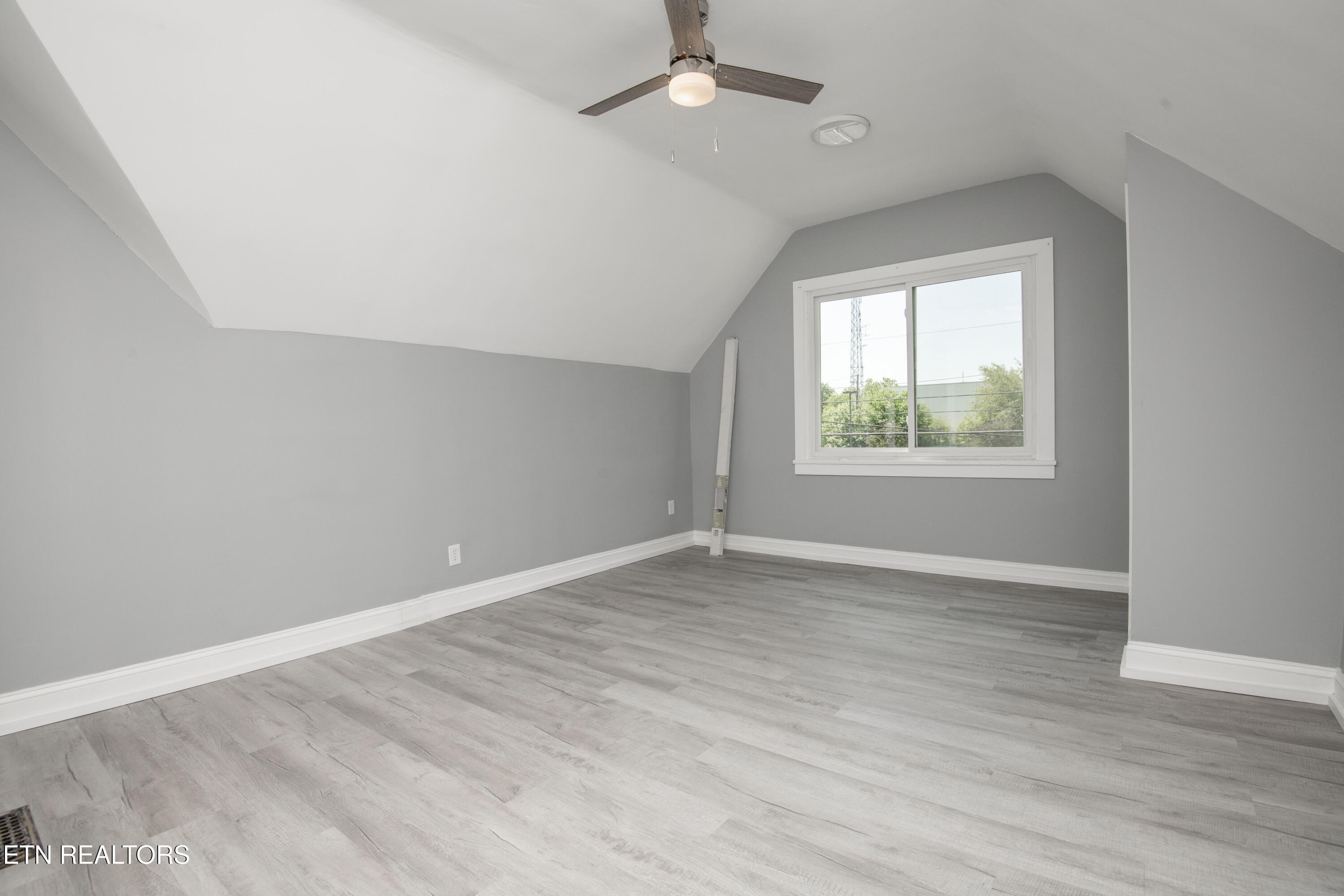117 E Glenwood Avenue Knoxville TN 37917