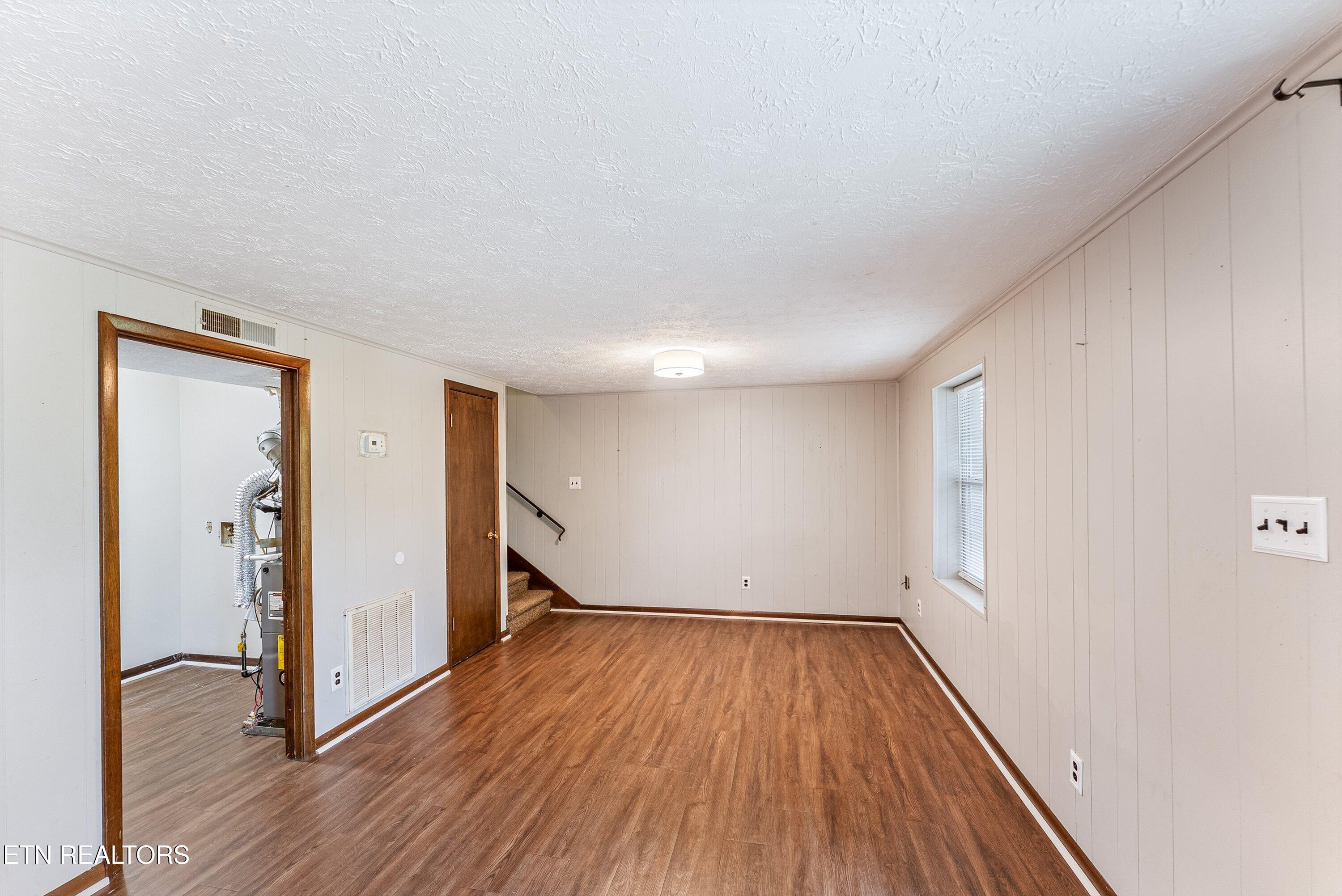 8736 Gleason Drive Knoxville TN 37923