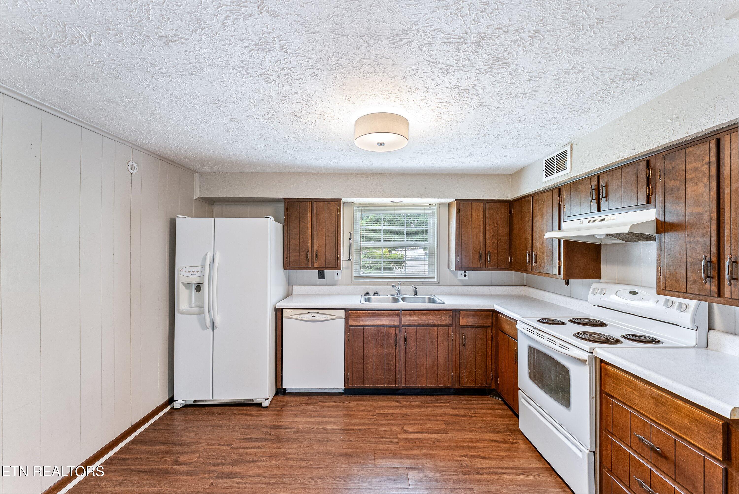 8736 Gleason Drive Knoxville TN 37923