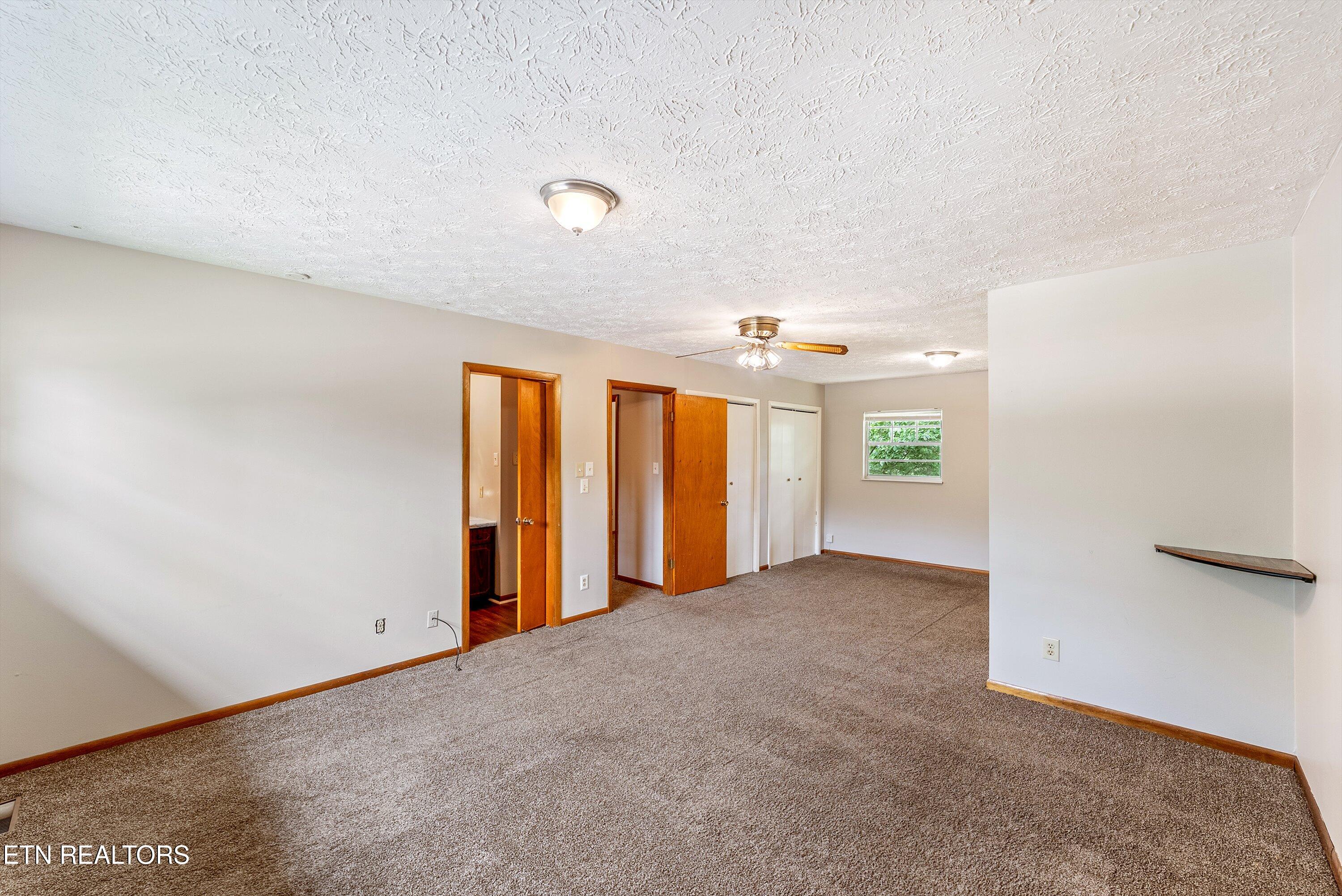 8736 Gleason Drive Knoxville TN 37923