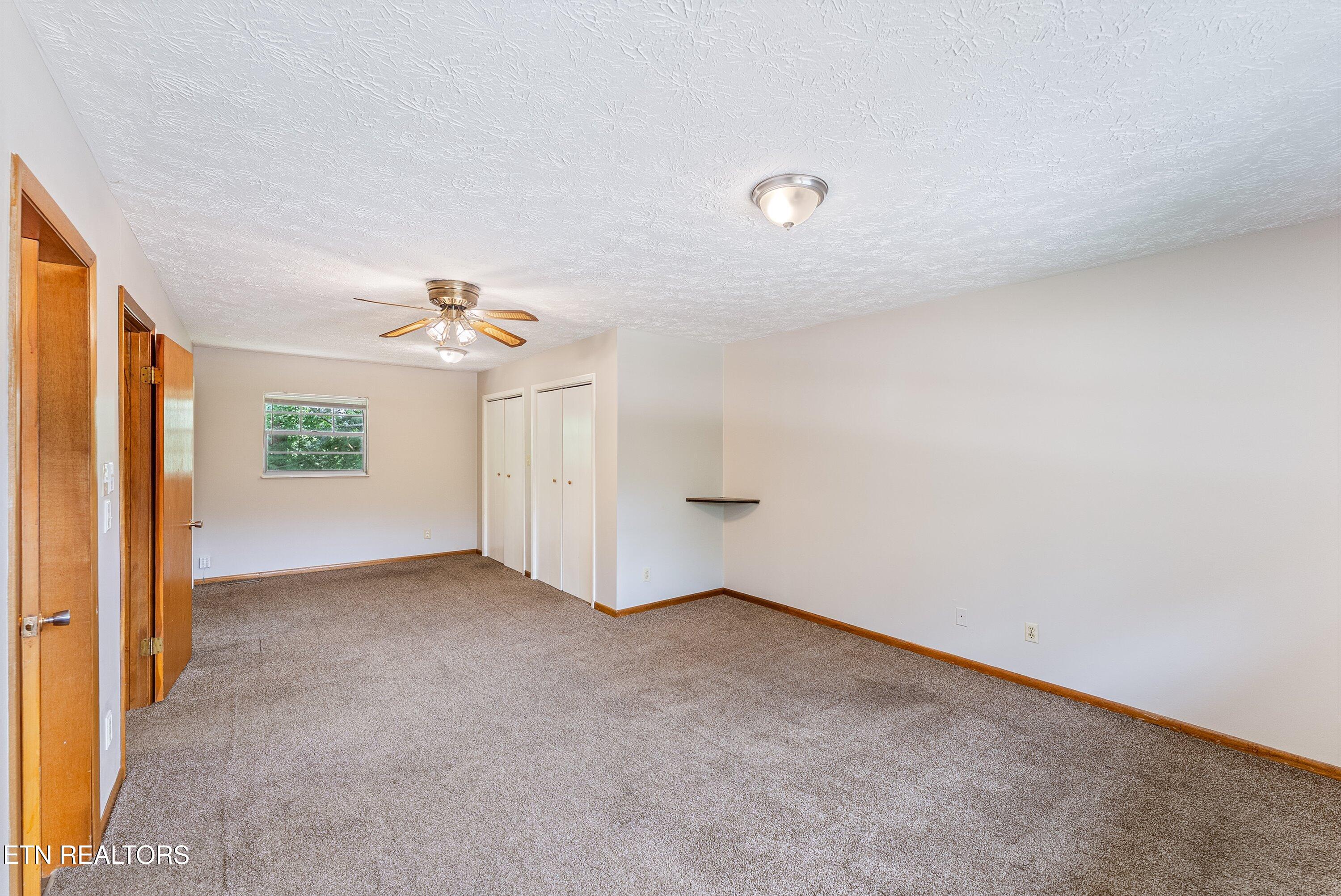 8736 Gleason Drive Knoxville TN 37923