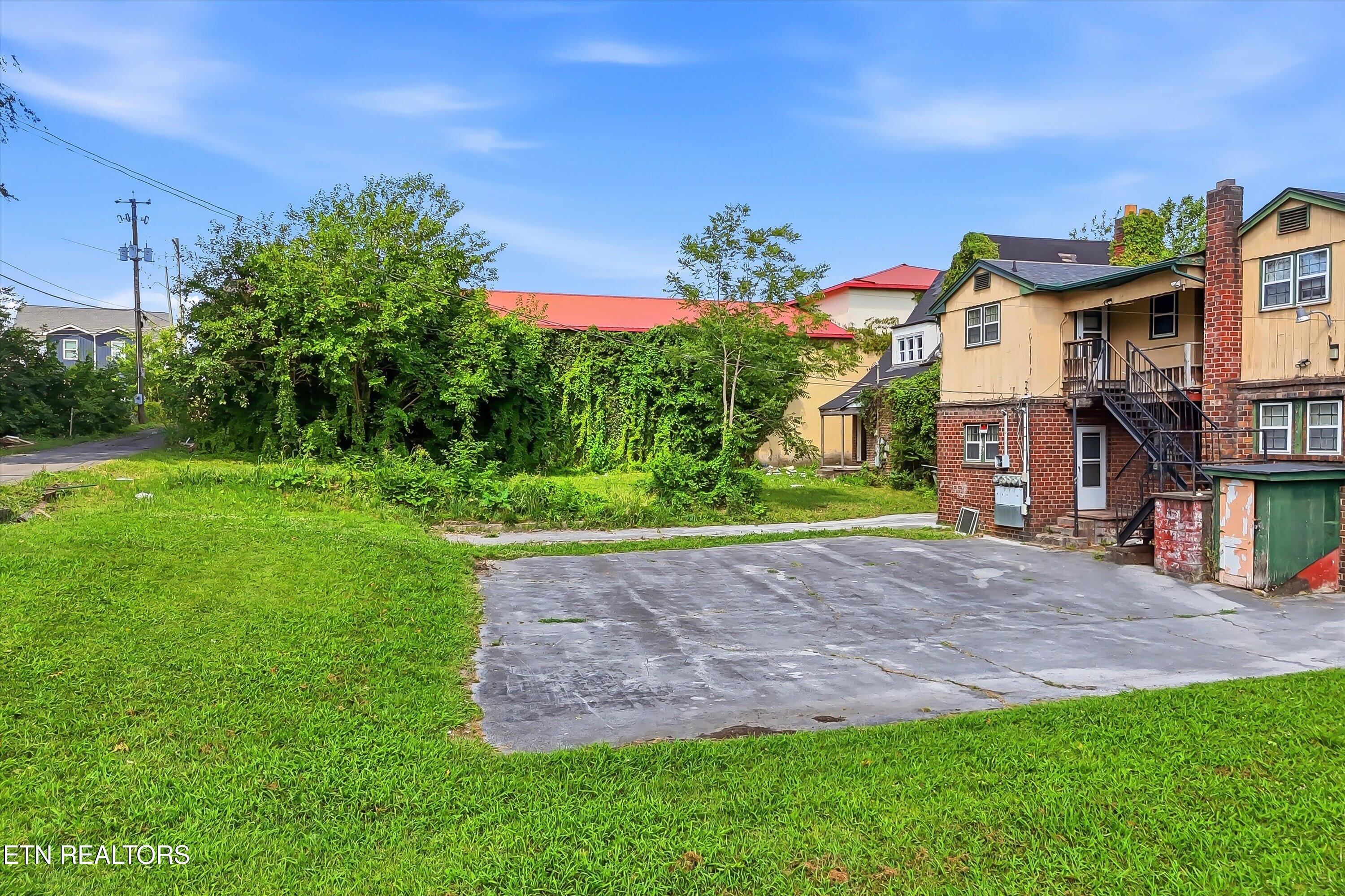 3206 E Magnolia Avenue Knoxville TN 37914