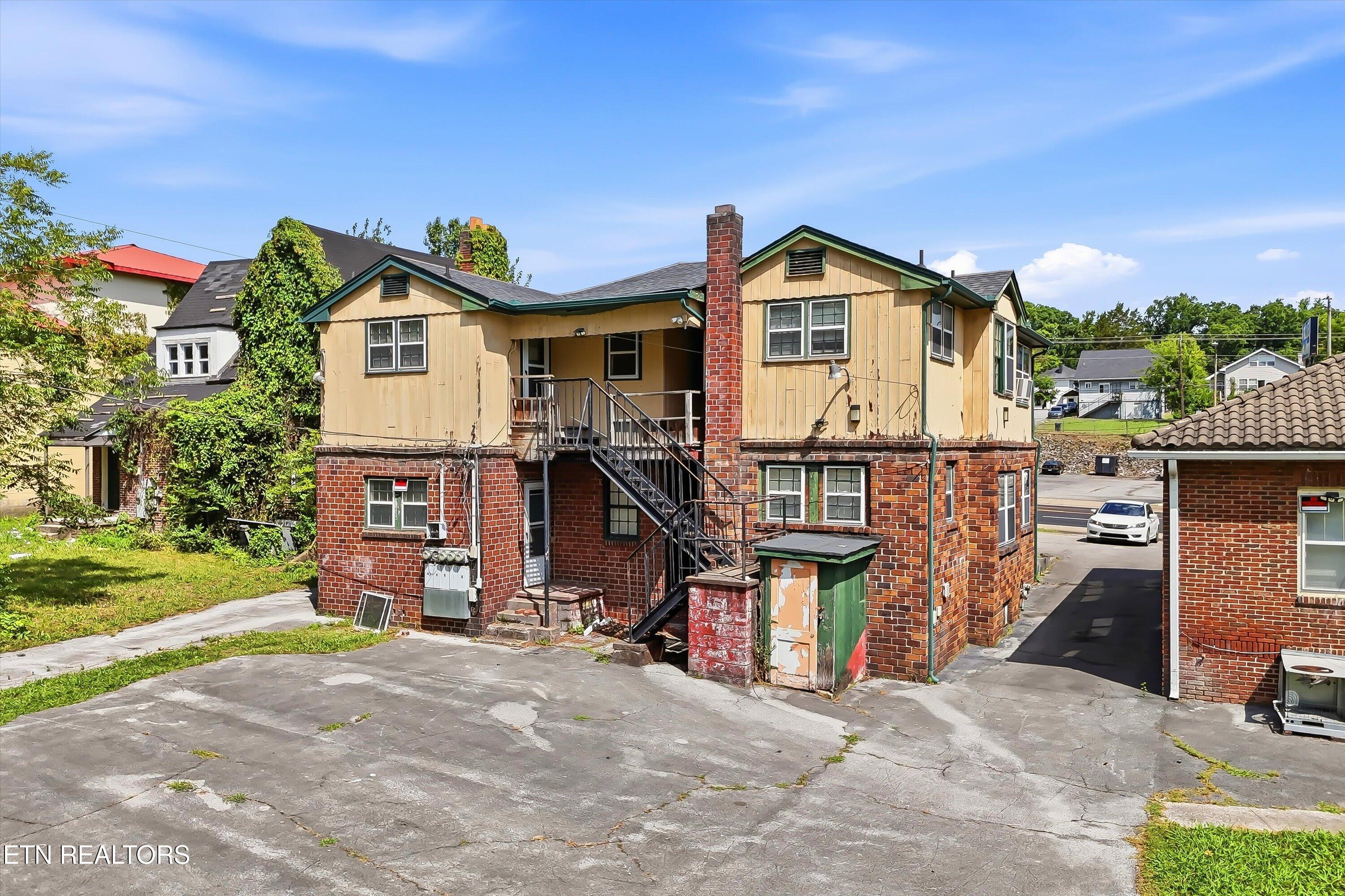 3206 E Magnolia Avenue Knoxville TN 37914
