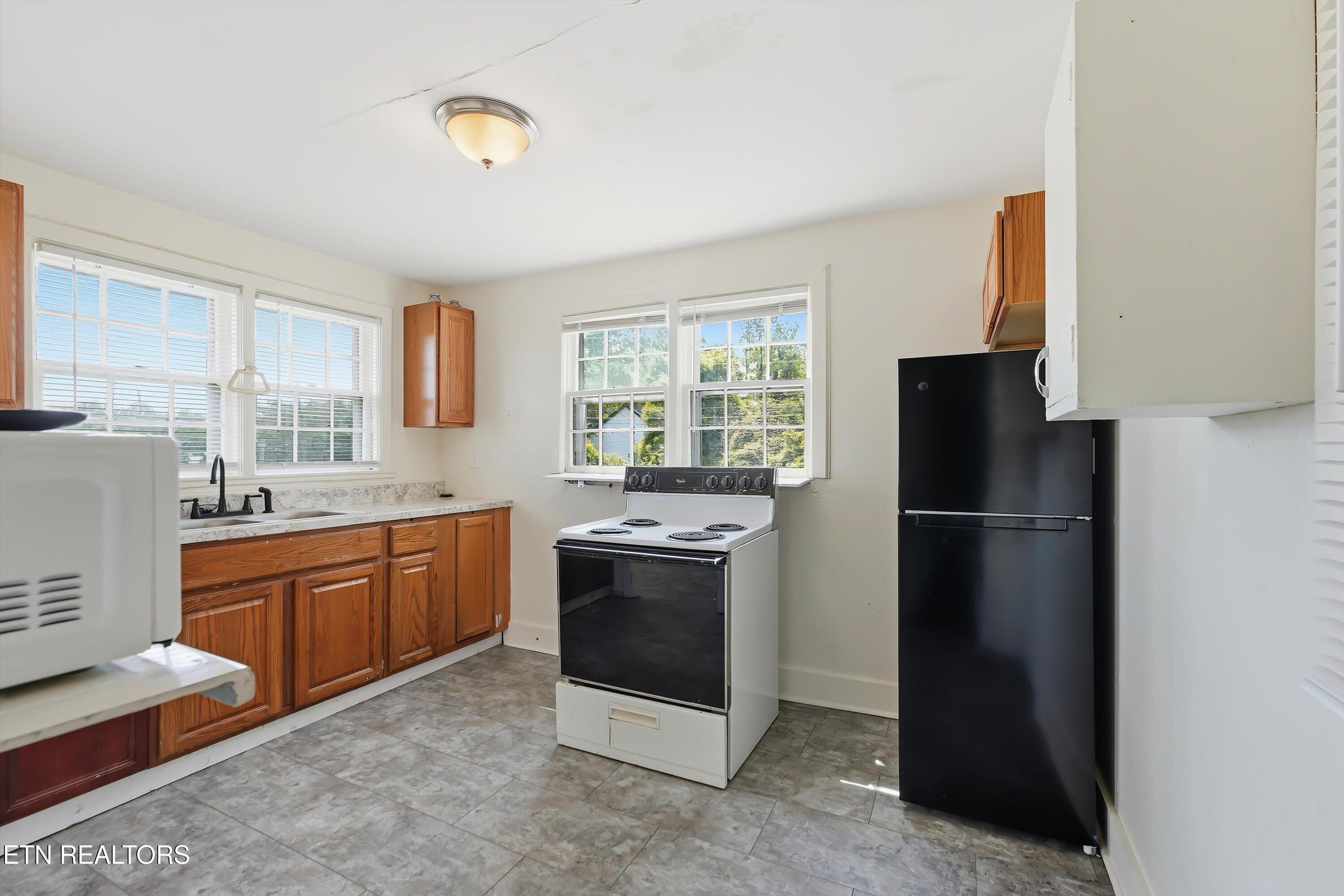 3206 E Magnolia Avenue Knoxville TN 37914