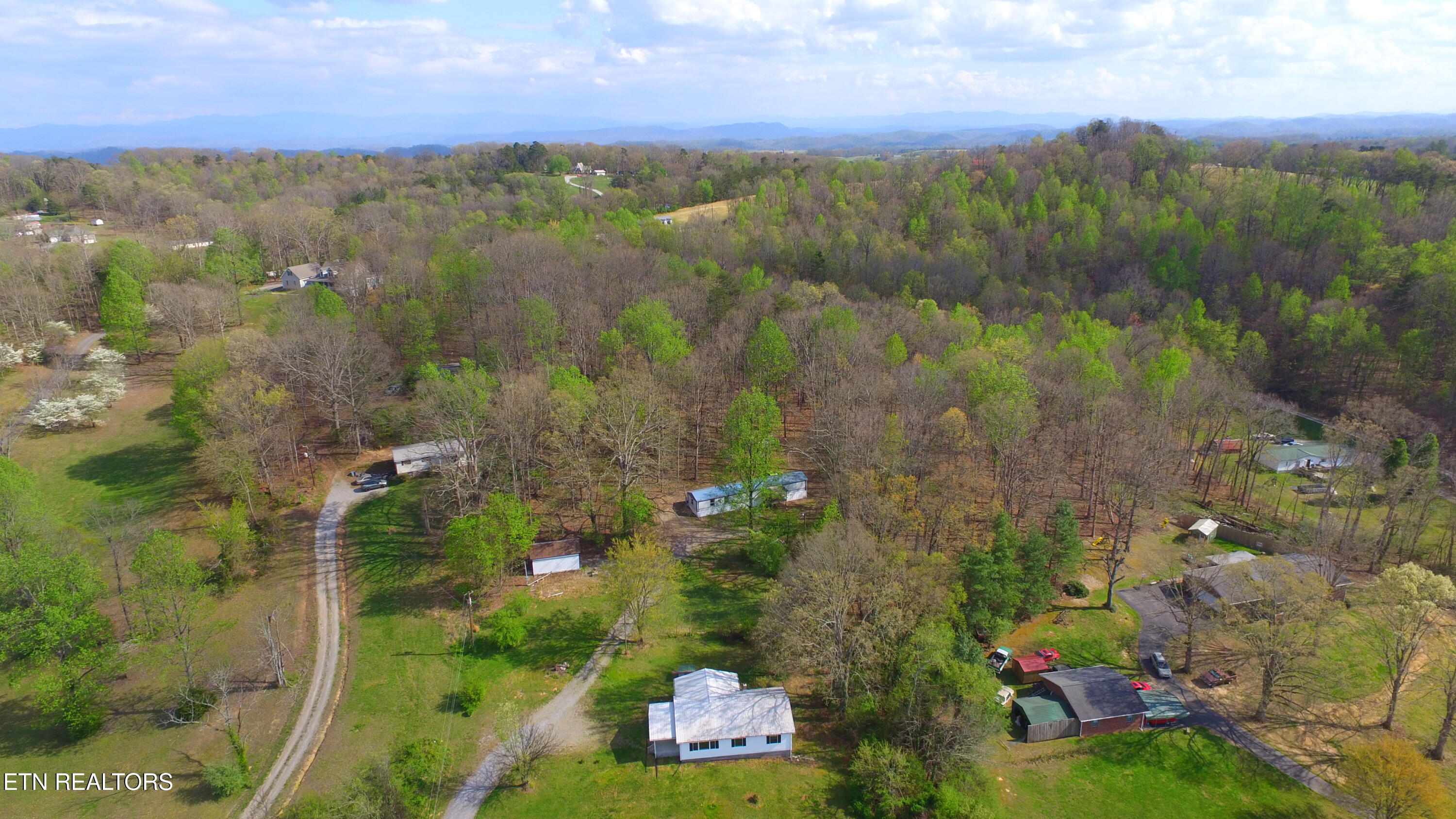 2761 Highway 411 Madisonville TN 37354