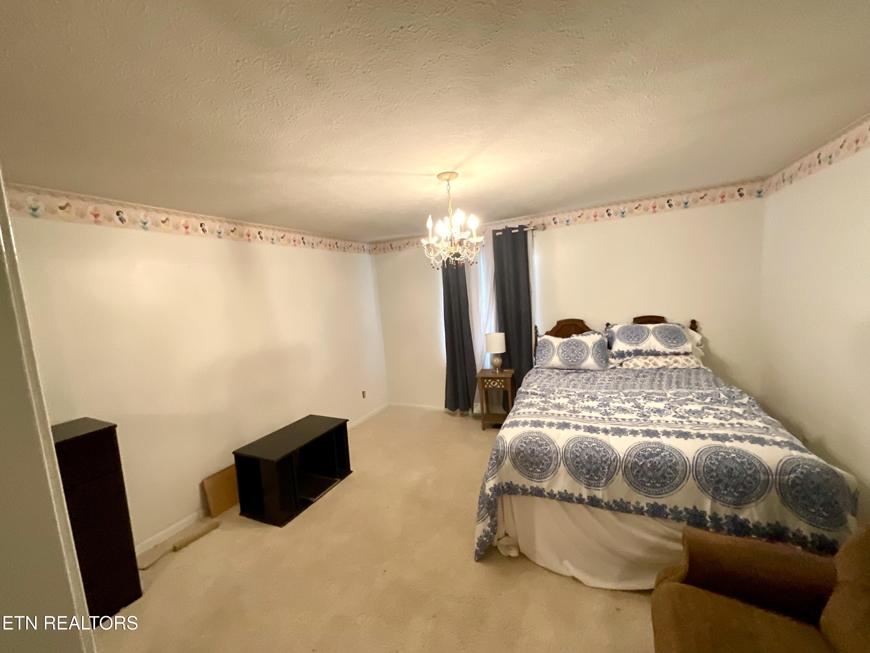 627 E Copeland Drive Powell TN 37849