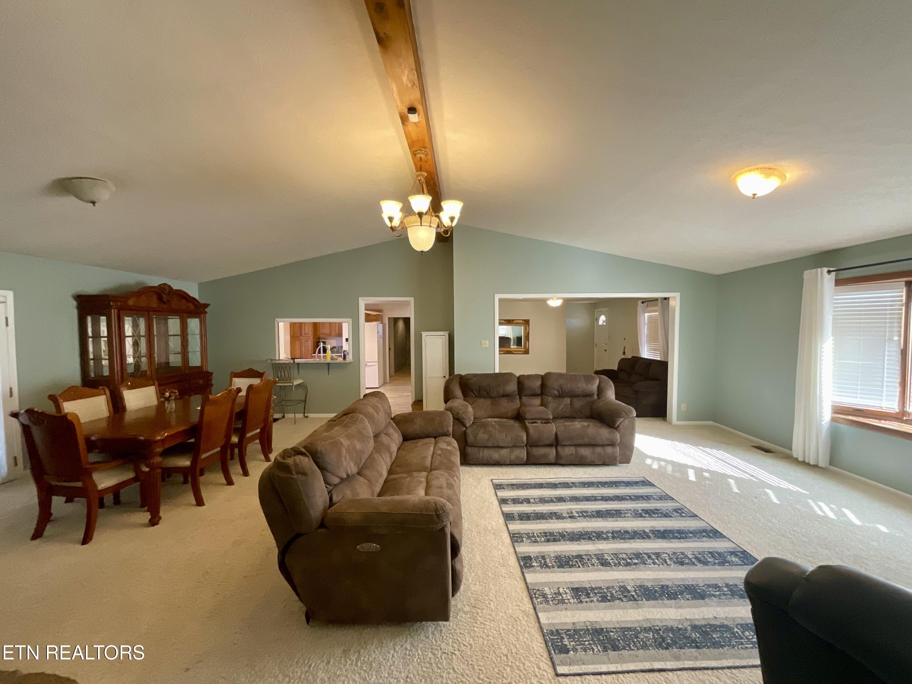627 E Copeland Drive Powell TN 37849