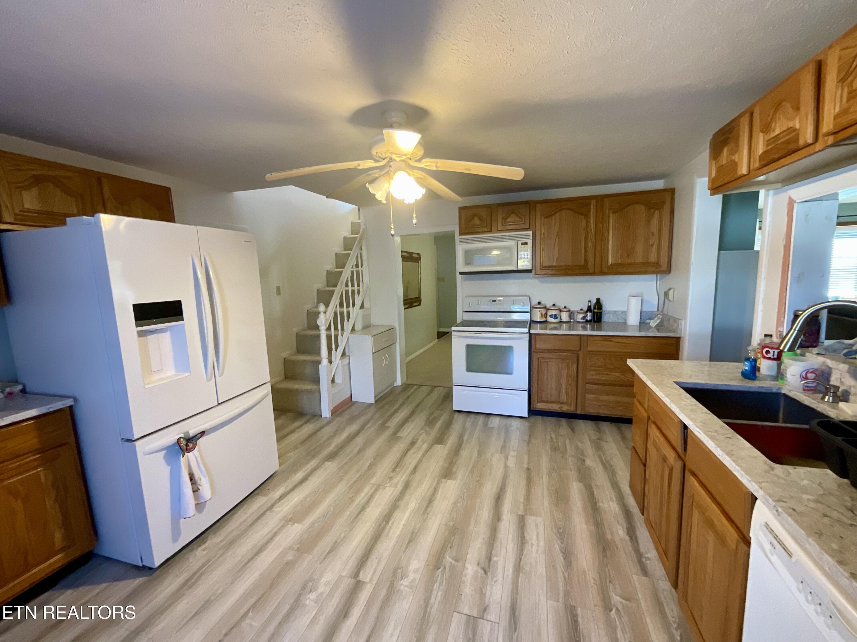 627 E Copeland Drive Powell TN 37849