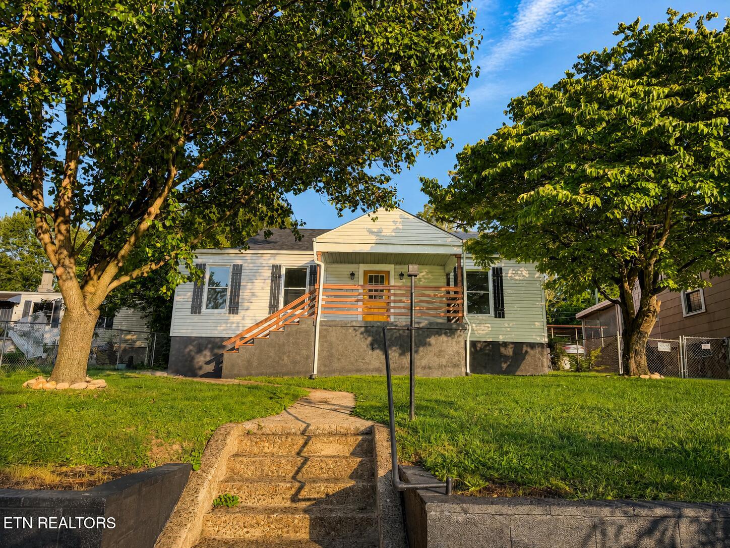 416 E Churchwell Avenue Knoxville TN 37917
