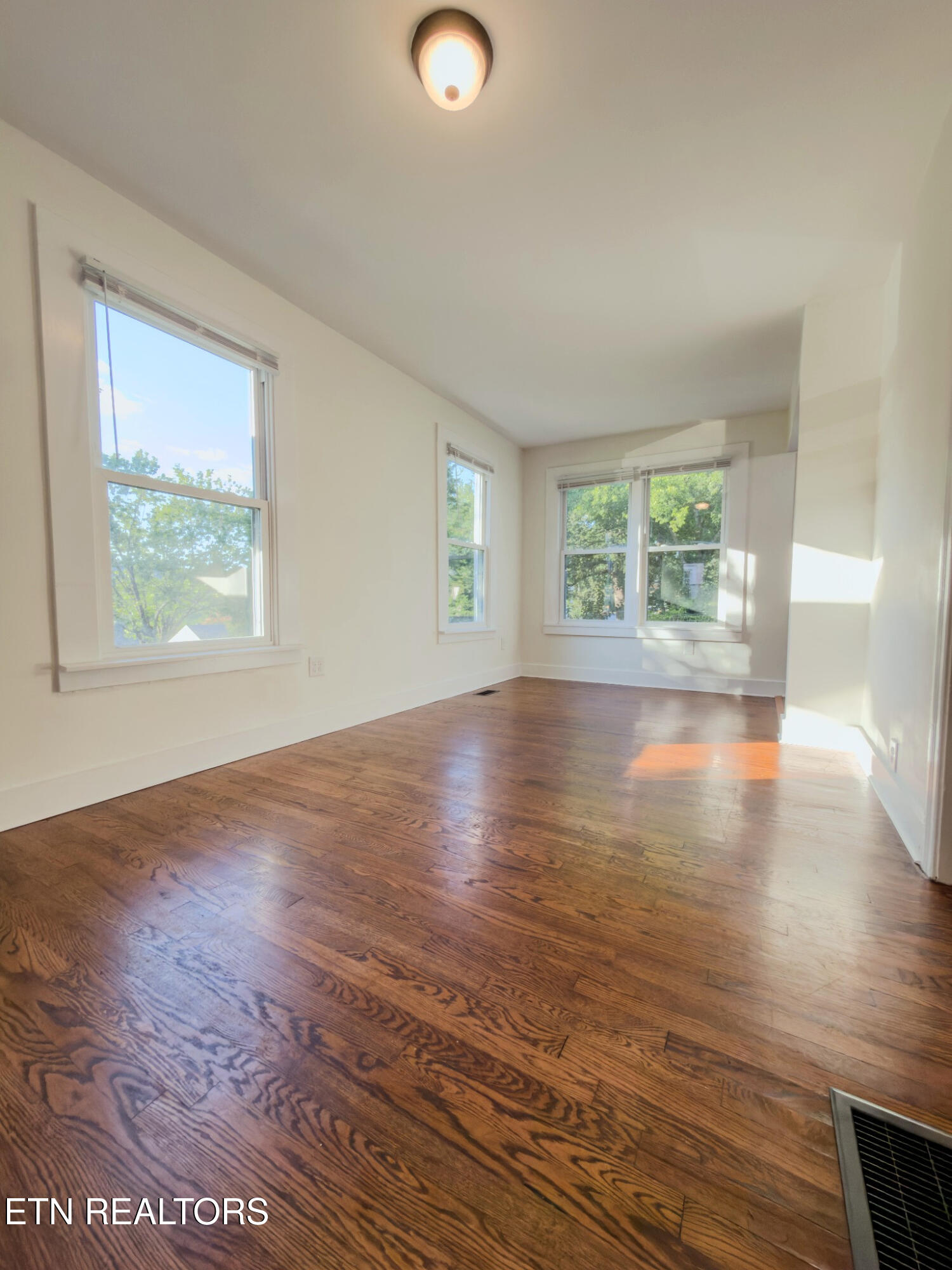 416 E Churchwell Avenue Knoxville TN 37917