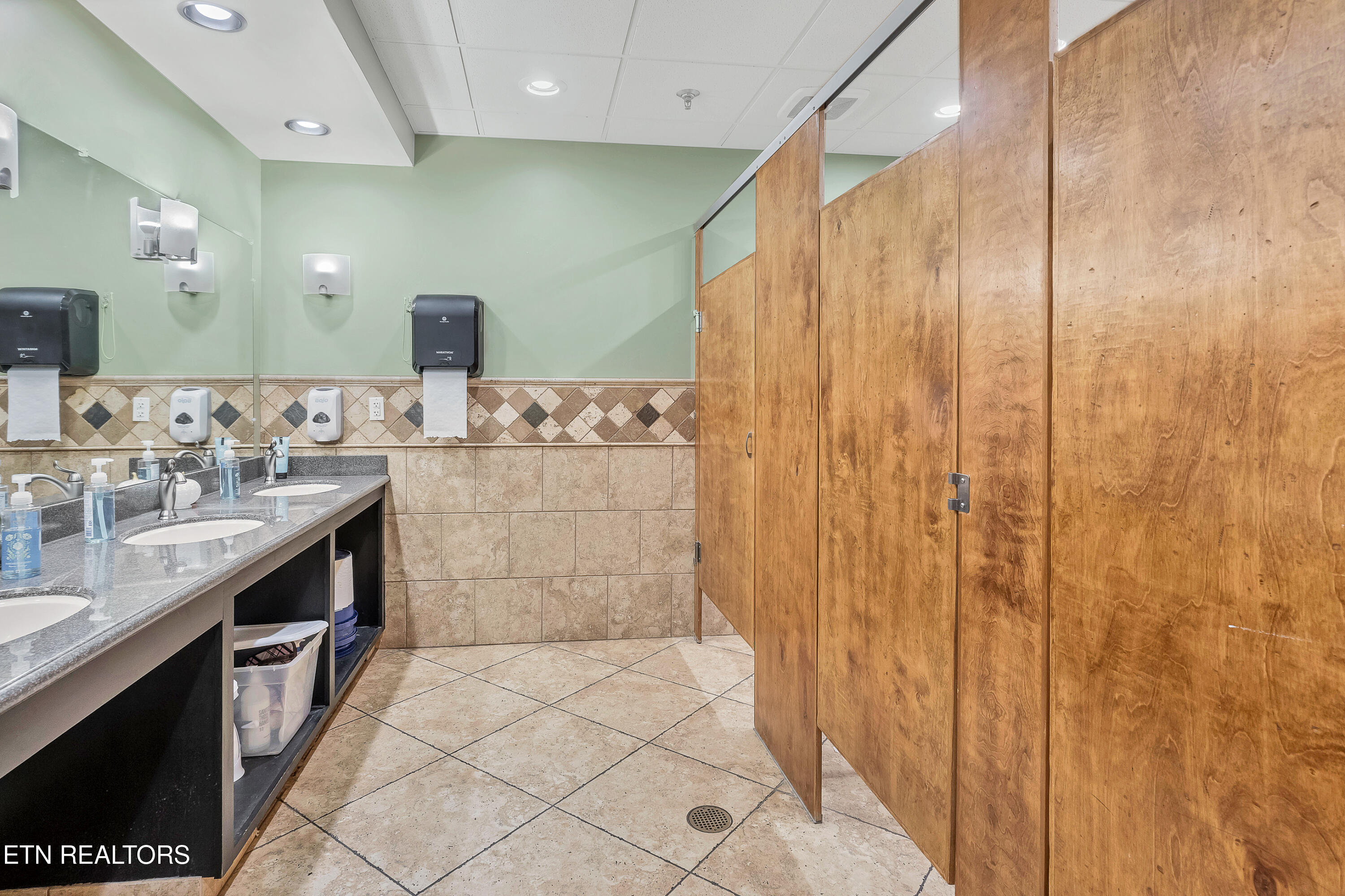 161 E Harper Avenue Maryville TN 37804