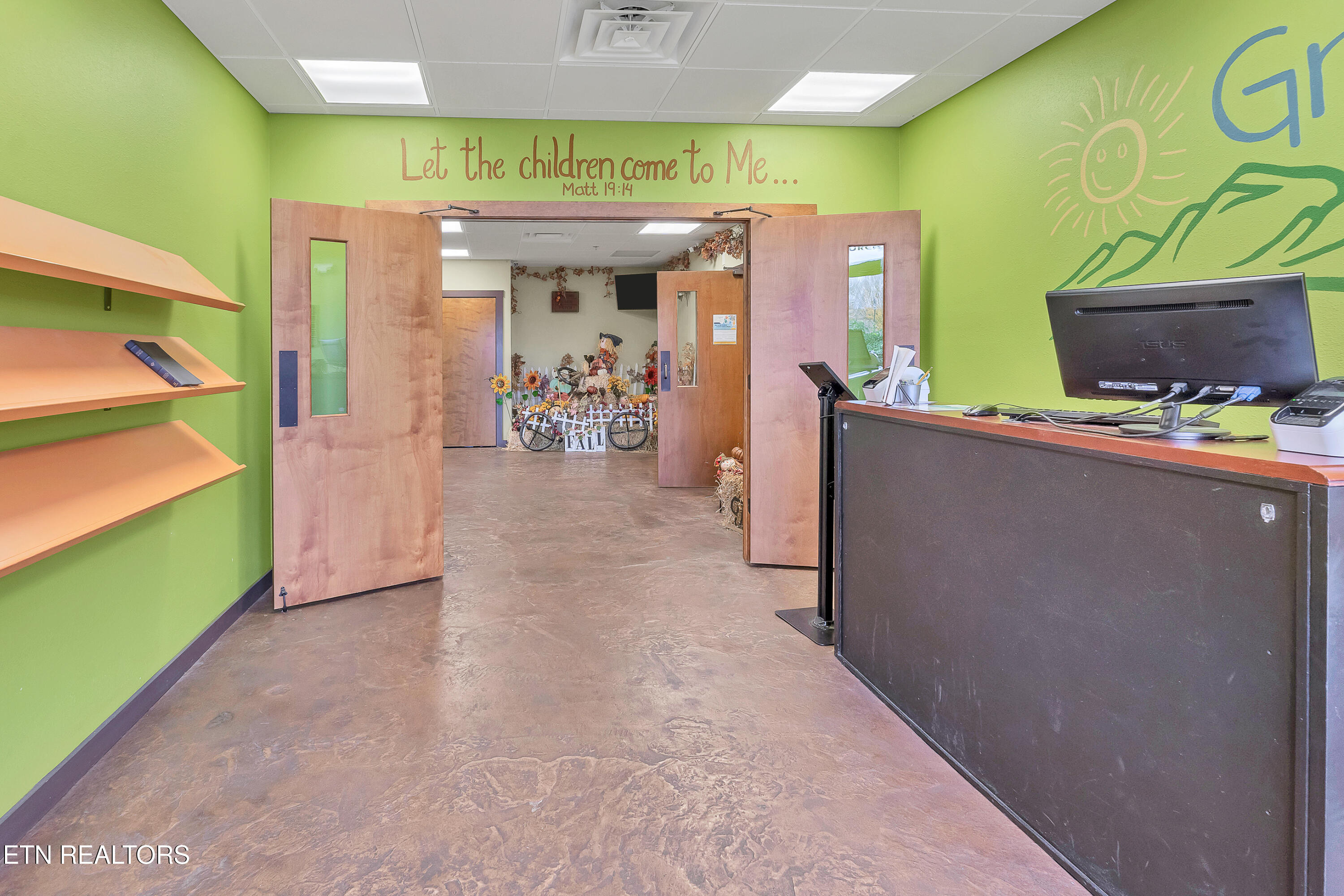 161 E Harper Avenue Maryville TN 37804