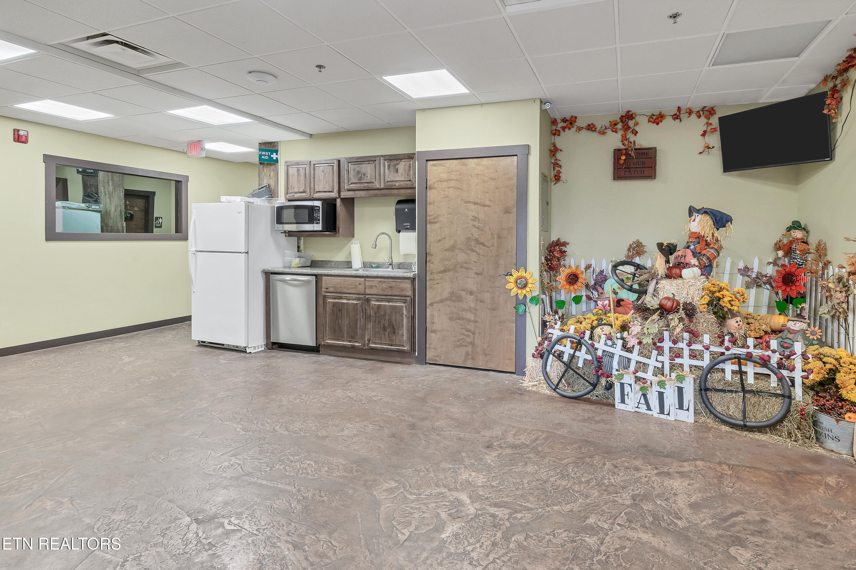 161 E Harper Avenue Maryville TN 37804