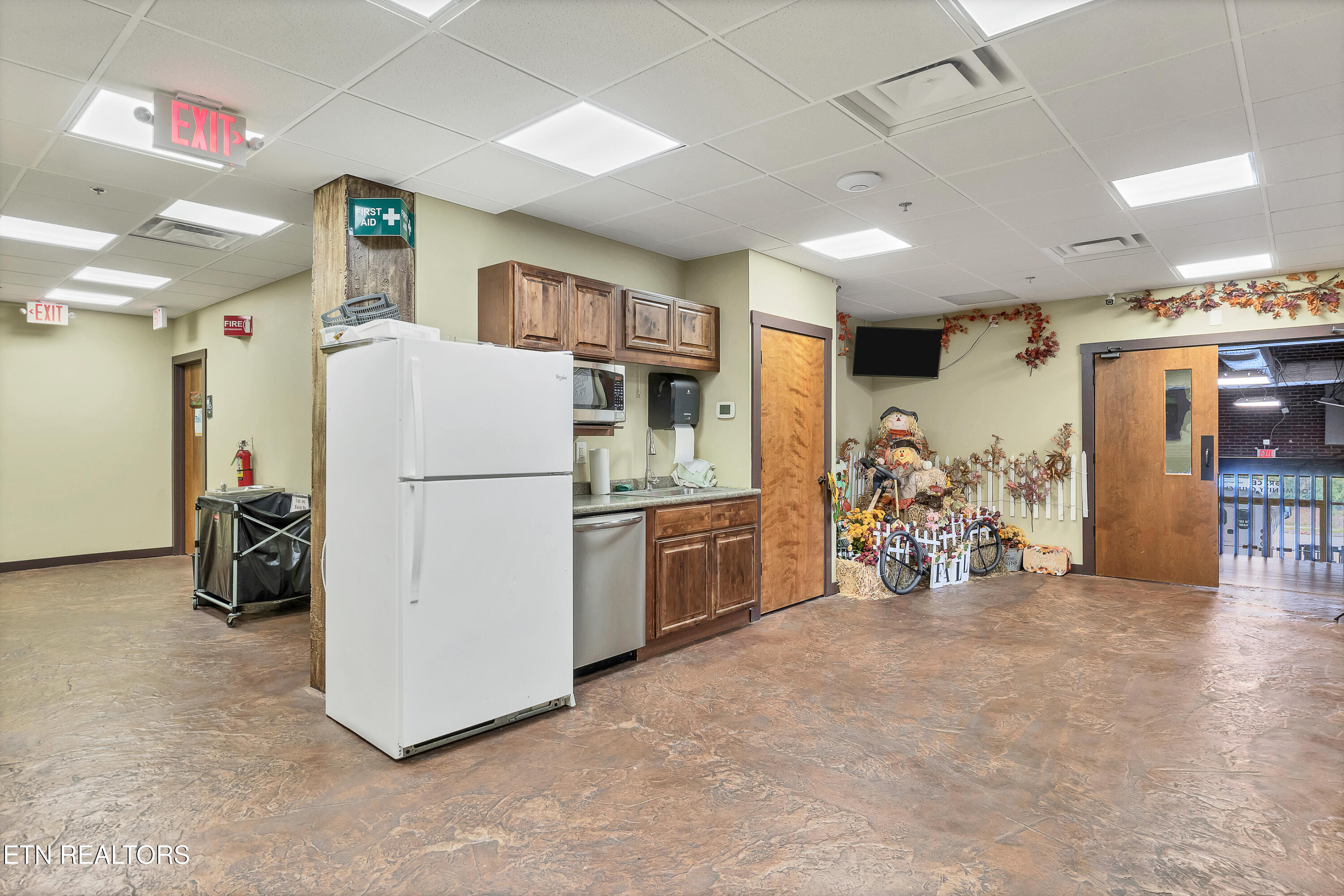 161 E Harper Avenue Maryville TN 37804