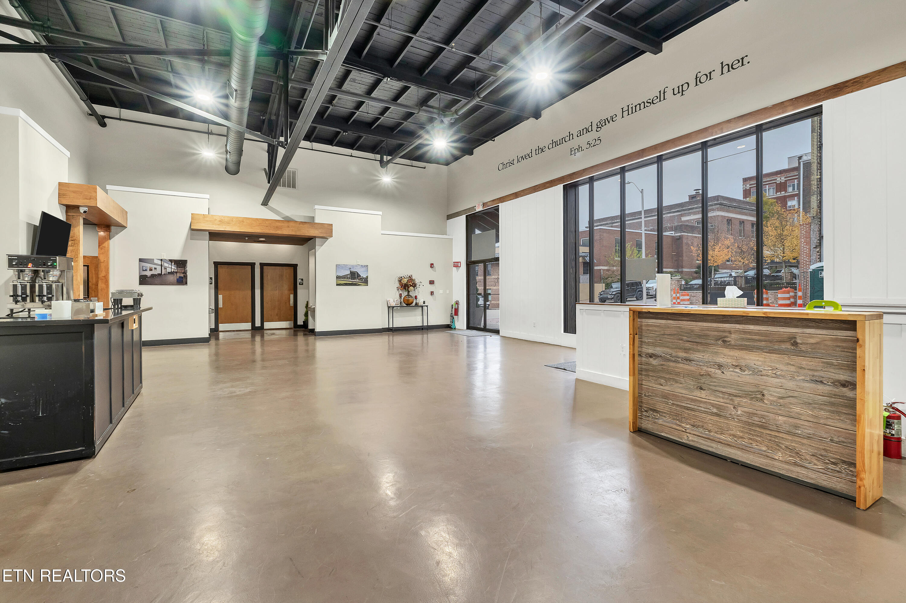 161 E Harper Avenue Maryville TN 37804