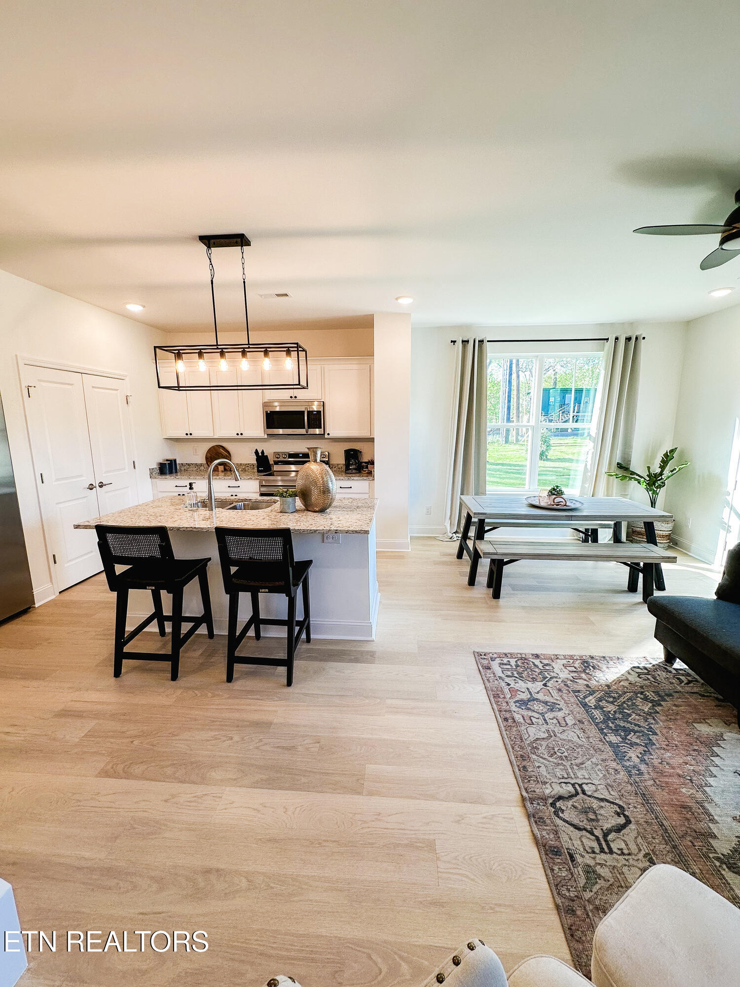 8456 Whisper Lane Powell TN 37849