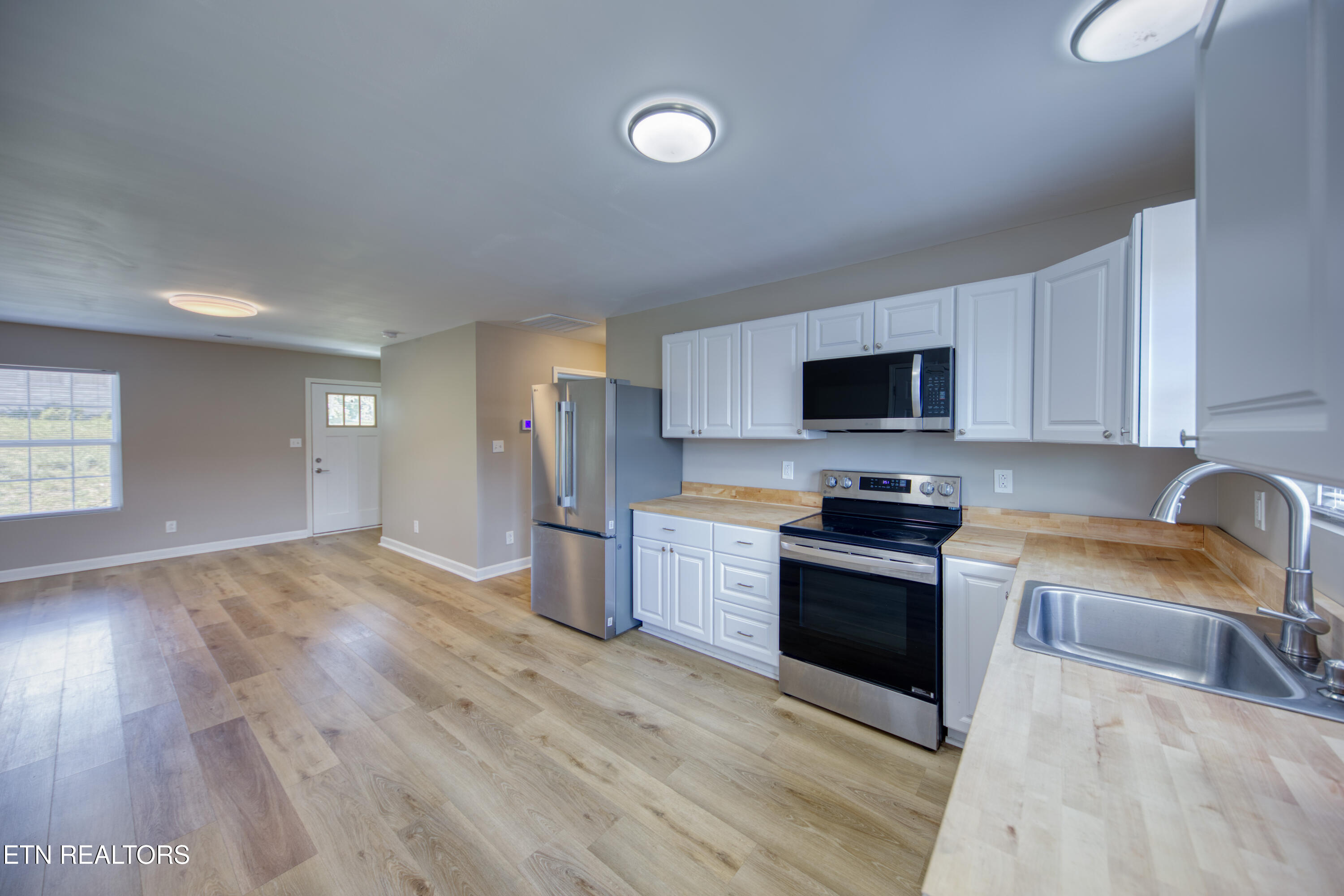 104 E Maire Avenue Clinton TN 37716