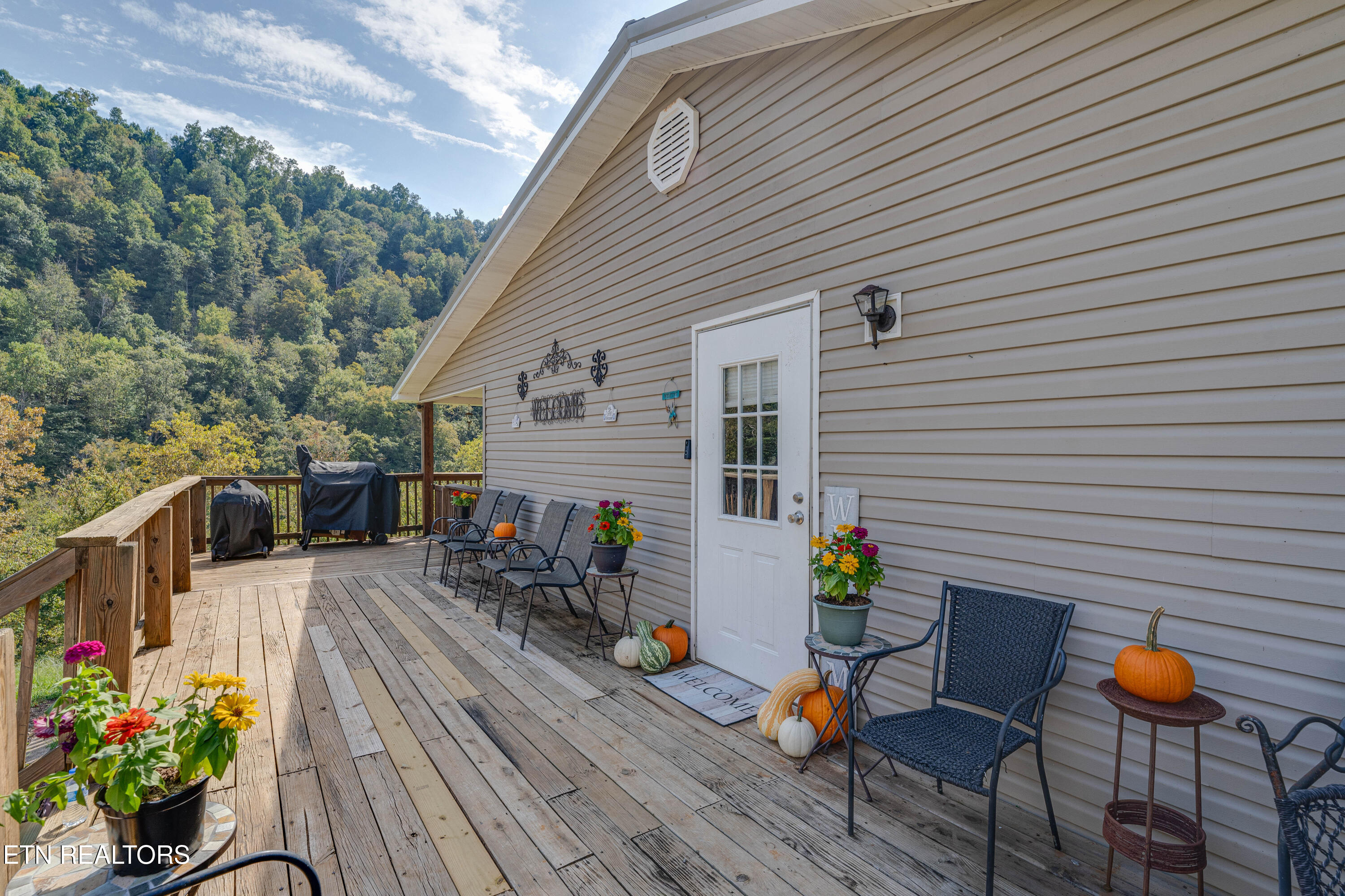 1418 Gulley River Road Harrogate TN 37752