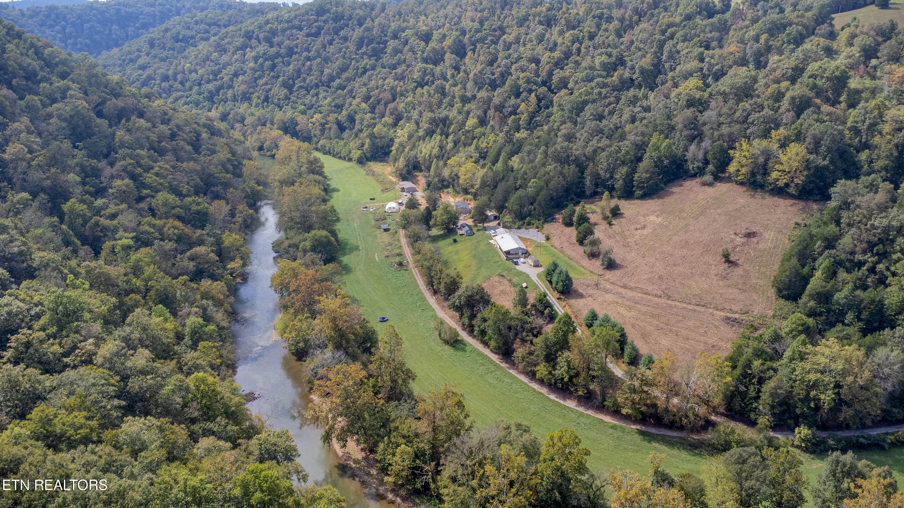 1418 Gulley River Road Harrogate TN 37752