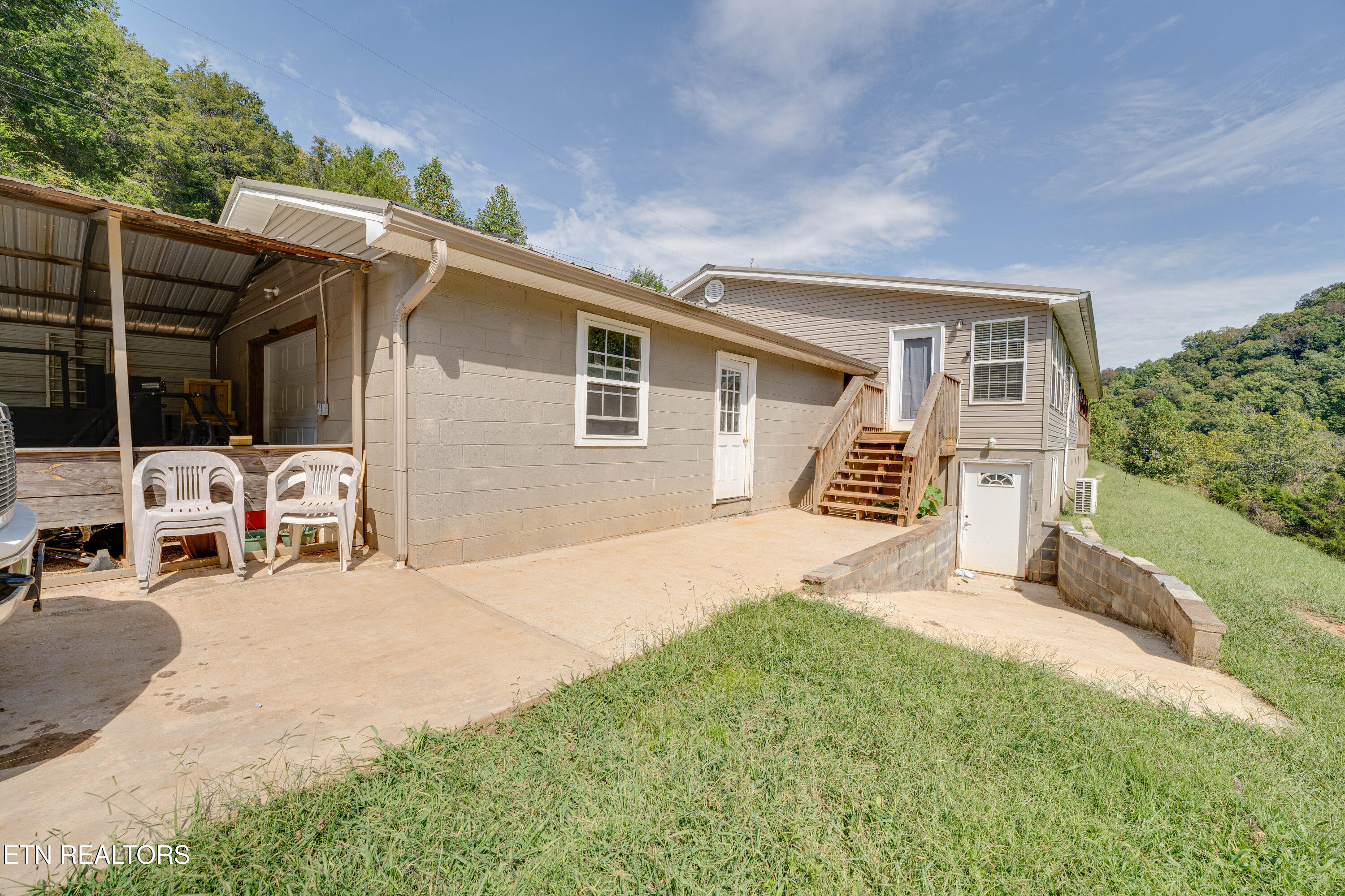 1418 Gulley River Road Harrogate TN 37752