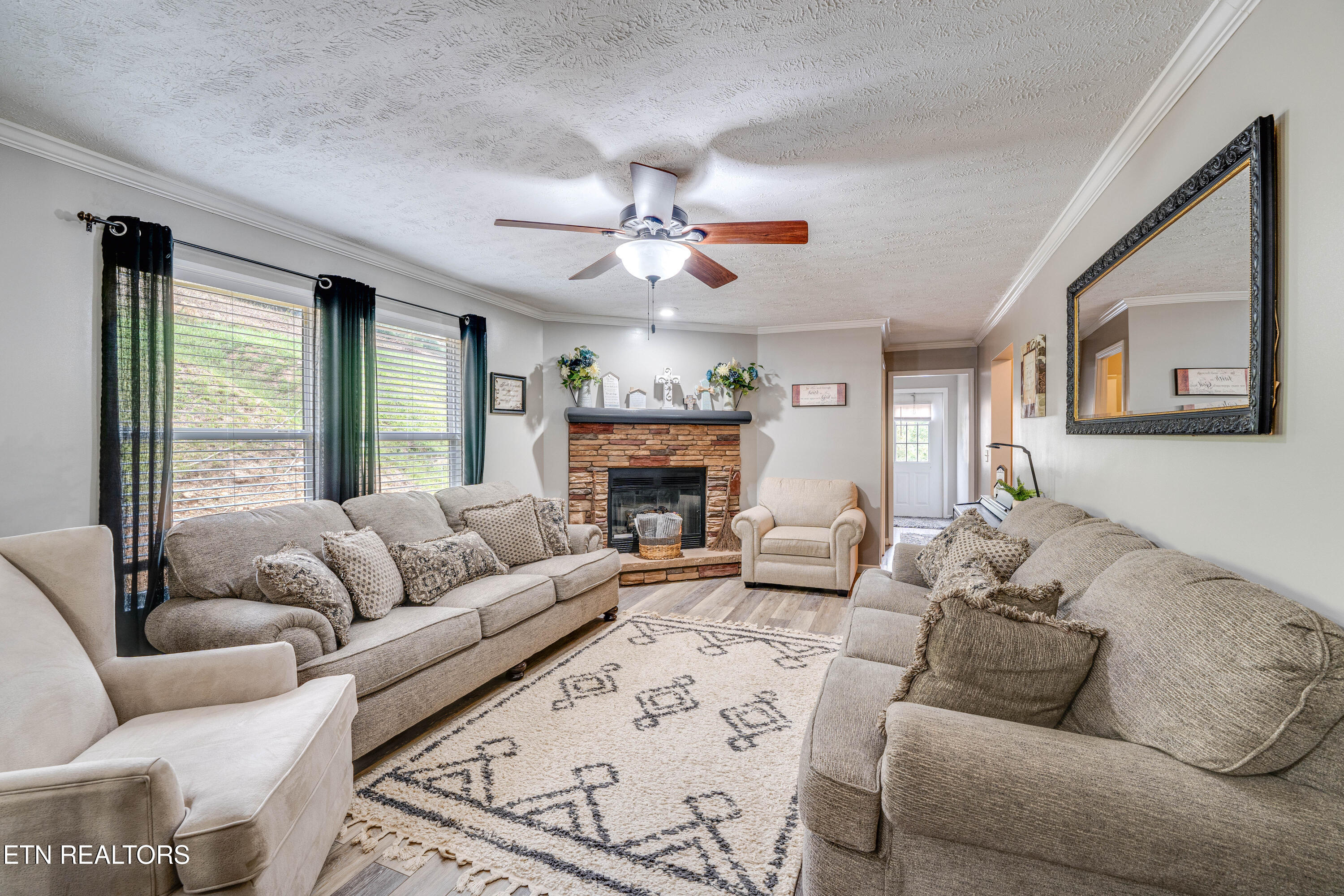 1418 Gulley River Road Harrogate TN 37752
