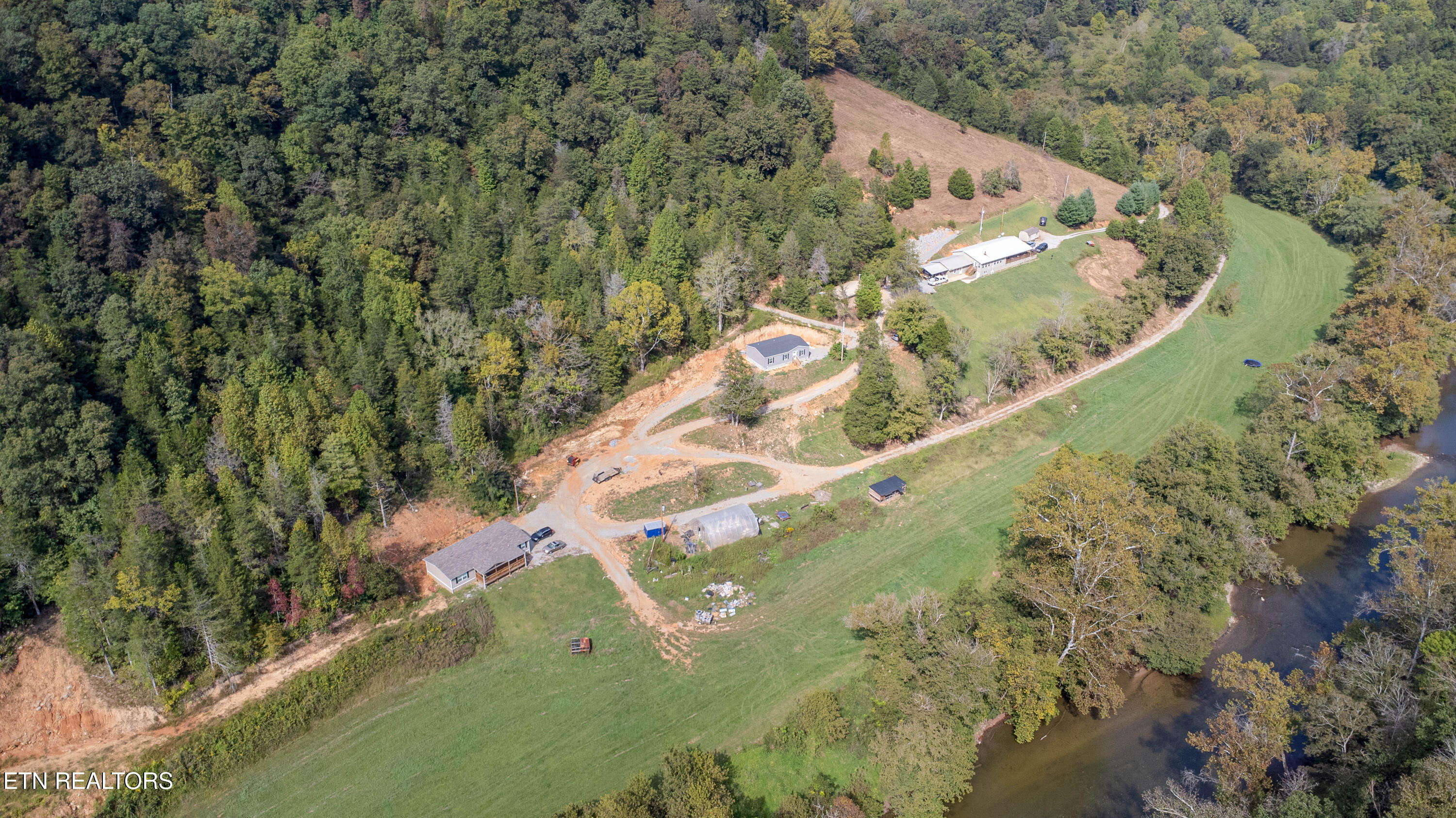 1418 Gulley River Road Harrogate TN 37752