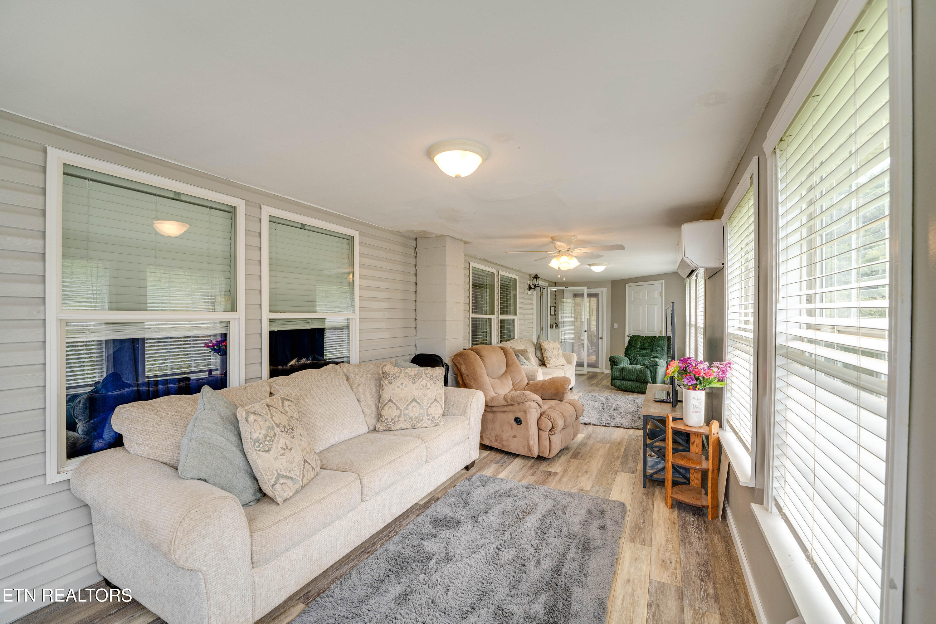 1418 Gulley River Road Harrogate TN 37752