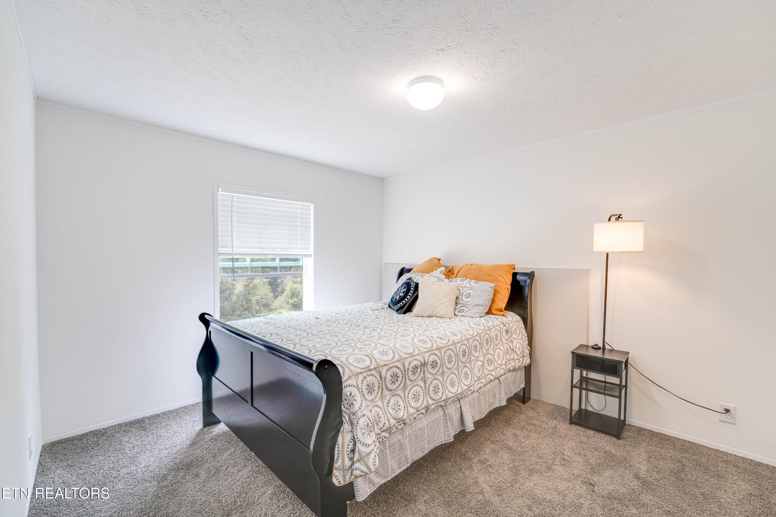 1418 Gulley River Road Harrogate TN 37752