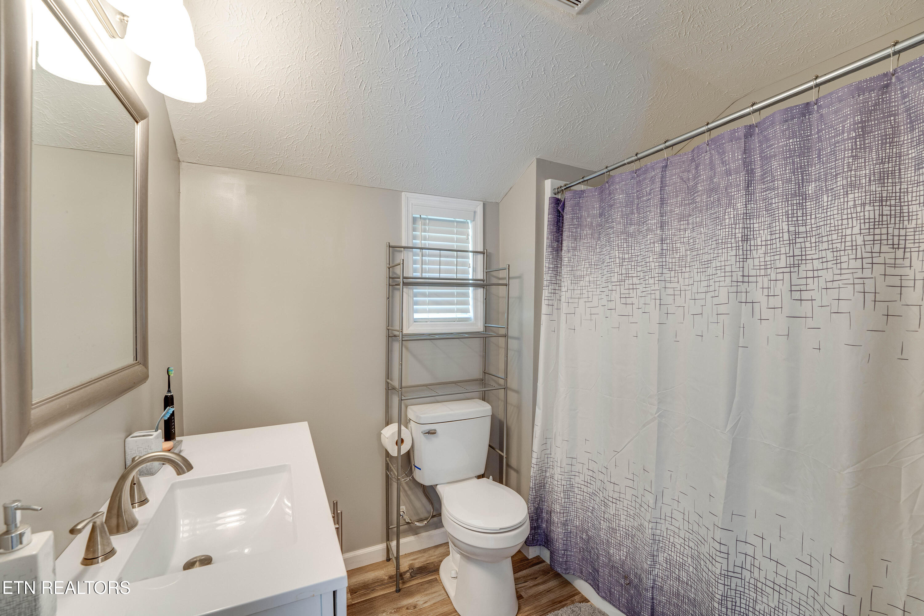 1418 Gulley River Road Harrogate TN 37752