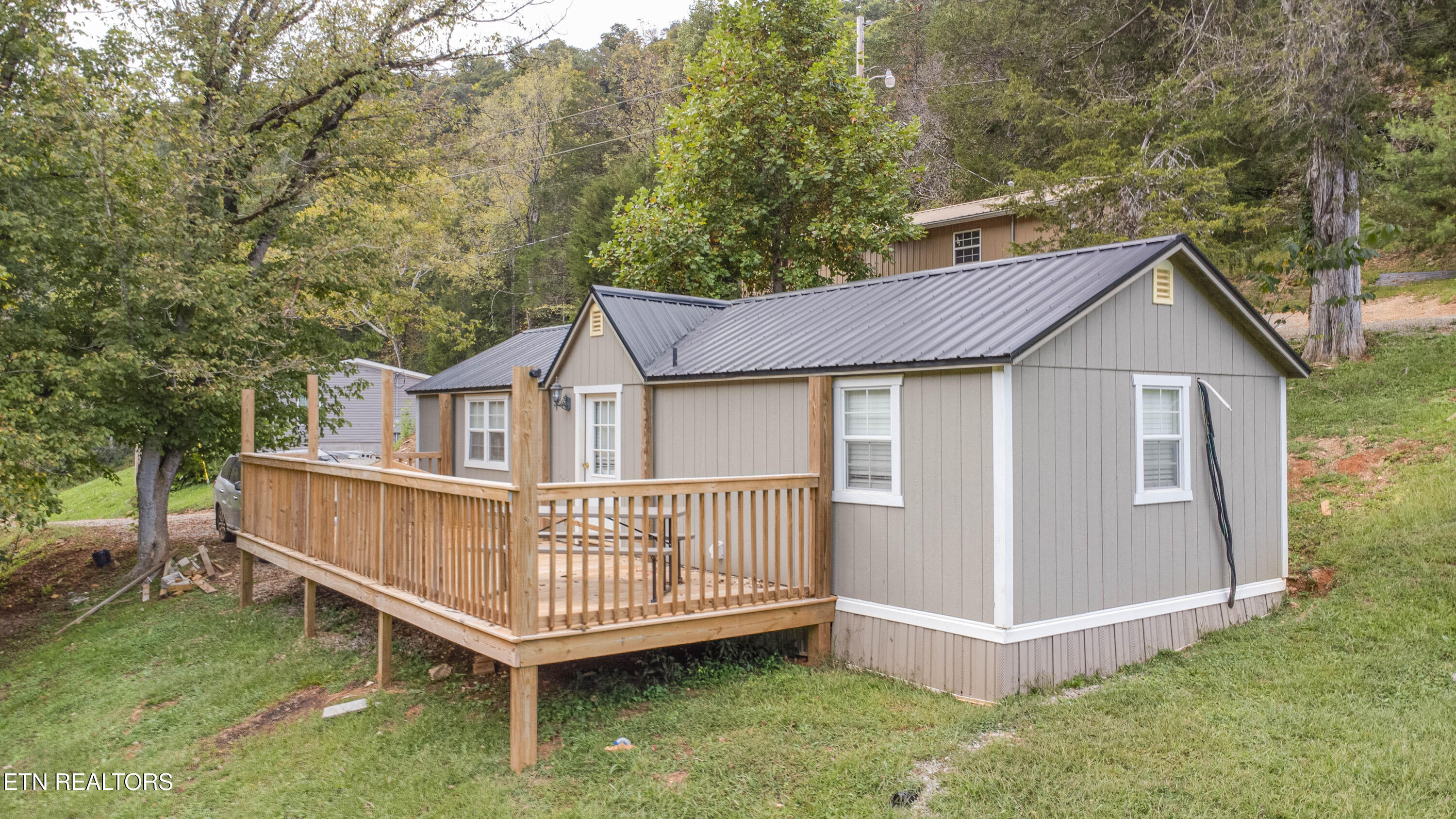 1418 Gulley River Road Harrogate TN 37752