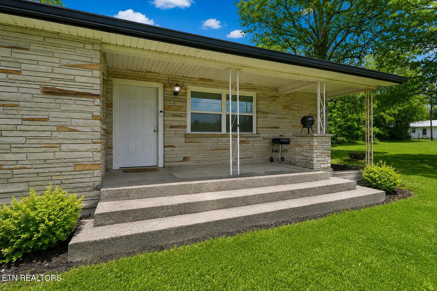 1210 Frank Campbell Road Jamestown TN 38556