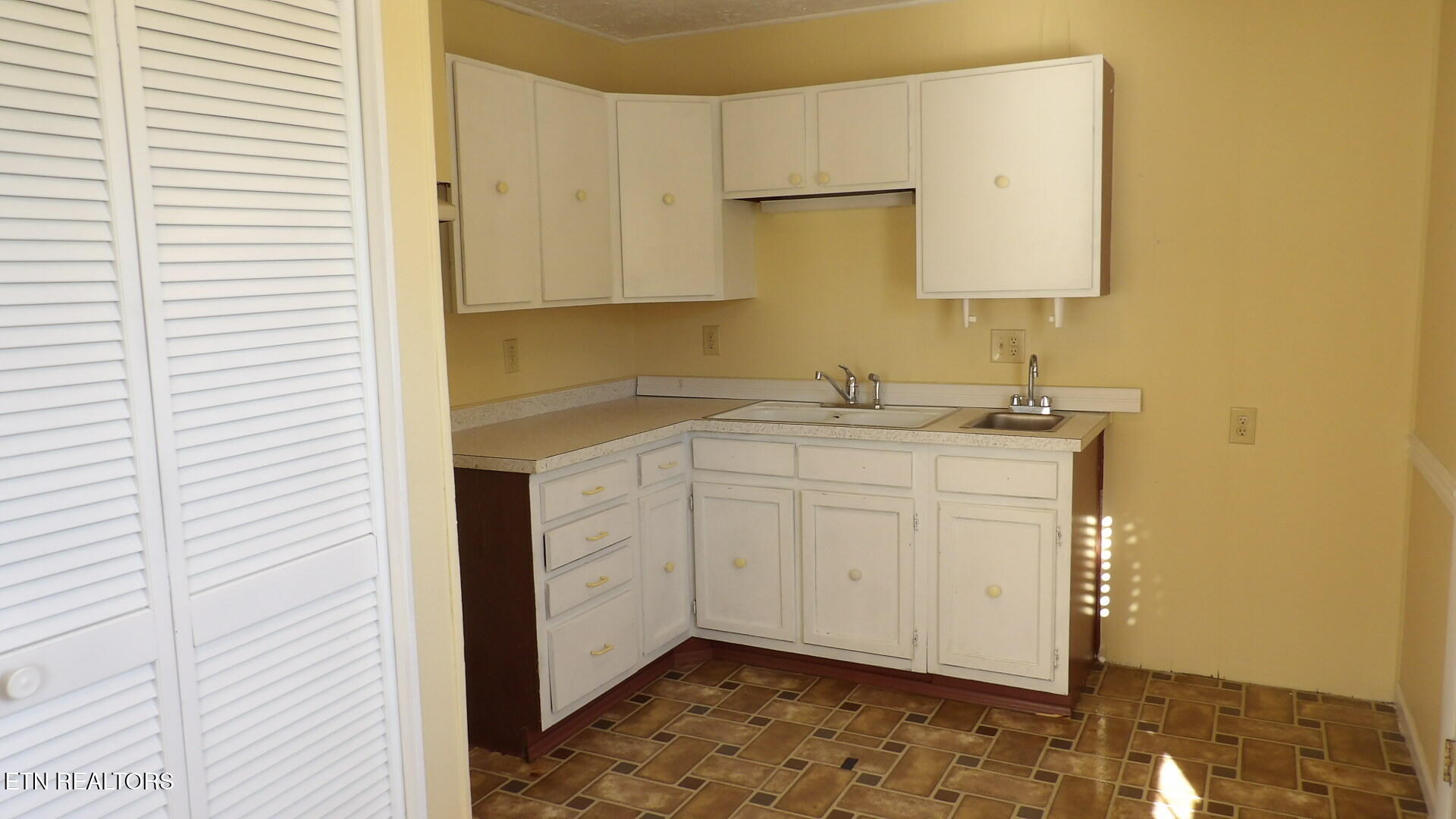 20 Penny Lane Crossville TN 38555
