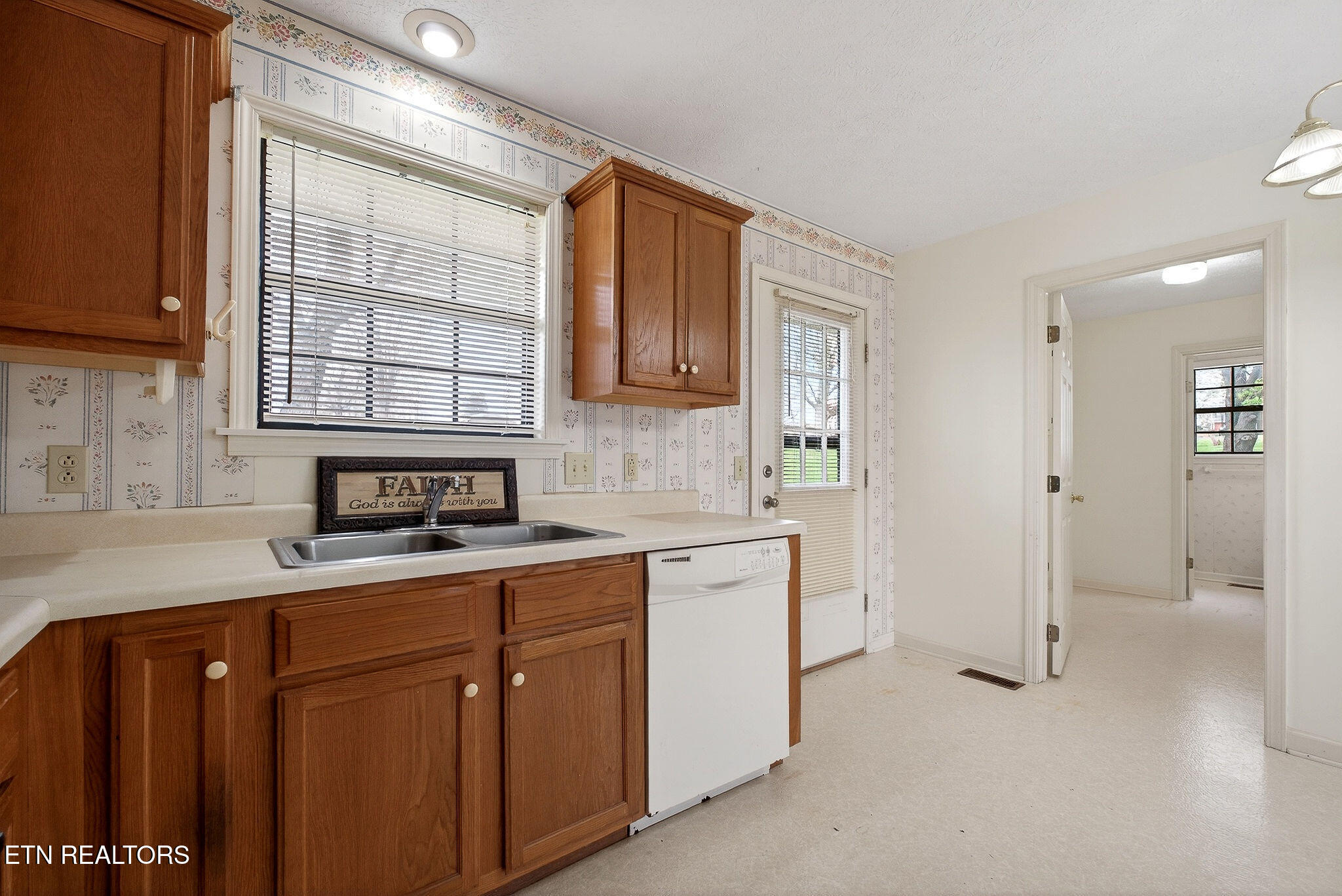171 3rd Avenue Cookeville TN 38506