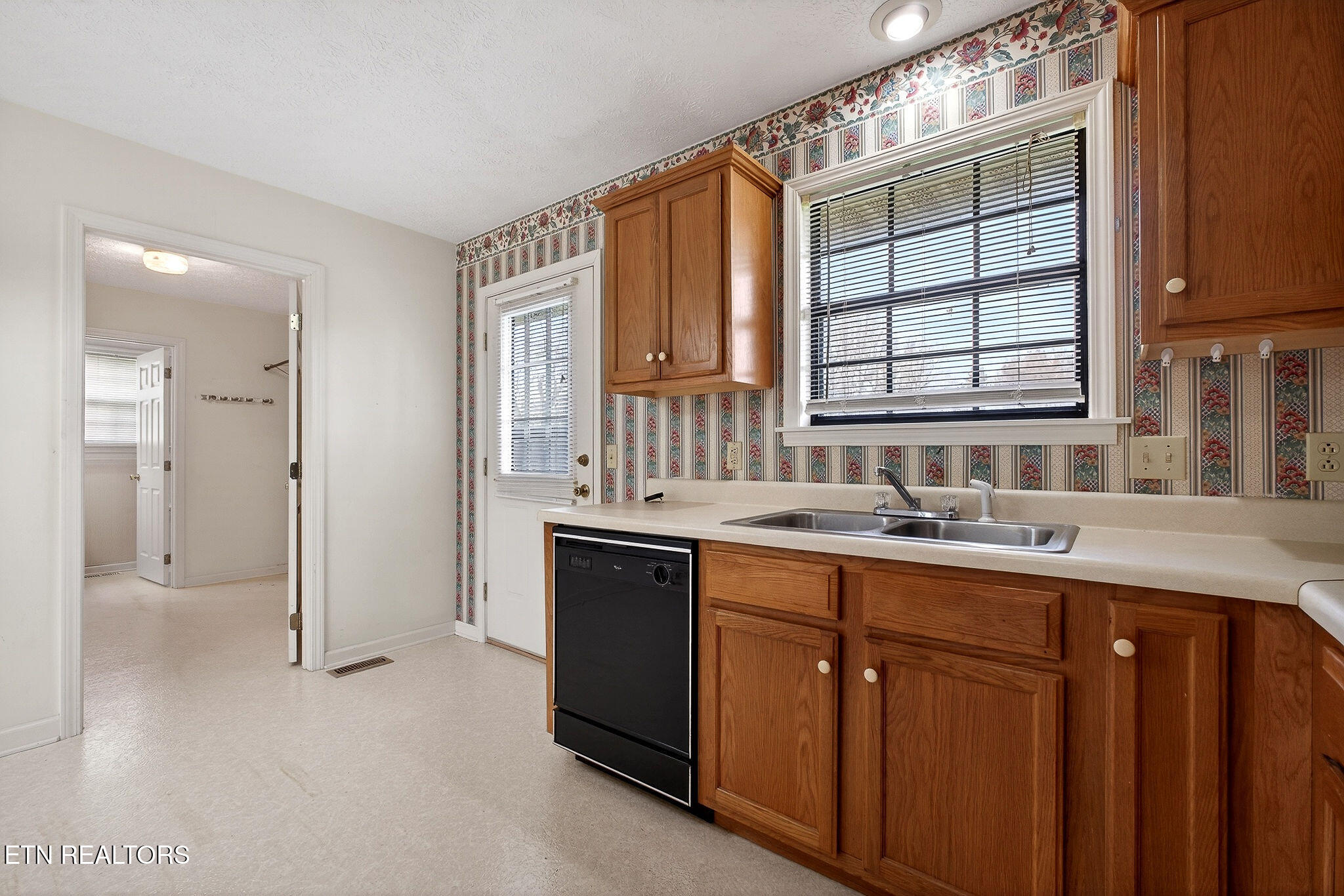 171 3rd Avenue Cookeville TN 38506